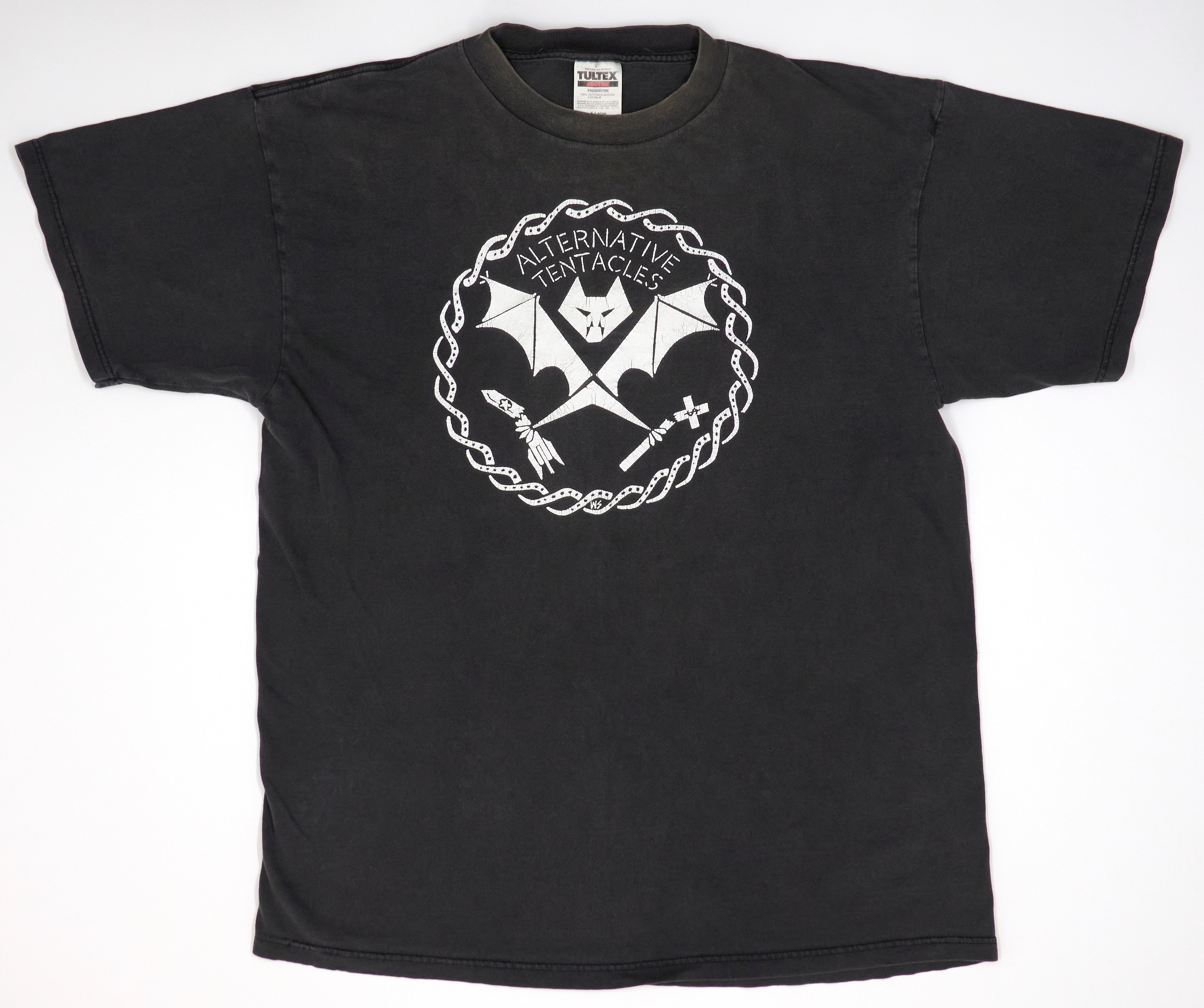 Alternative Tentacles – Giving Art A Bad Name Since 1979 Winston Smith Bat 90's Tultex Shirt Size XL