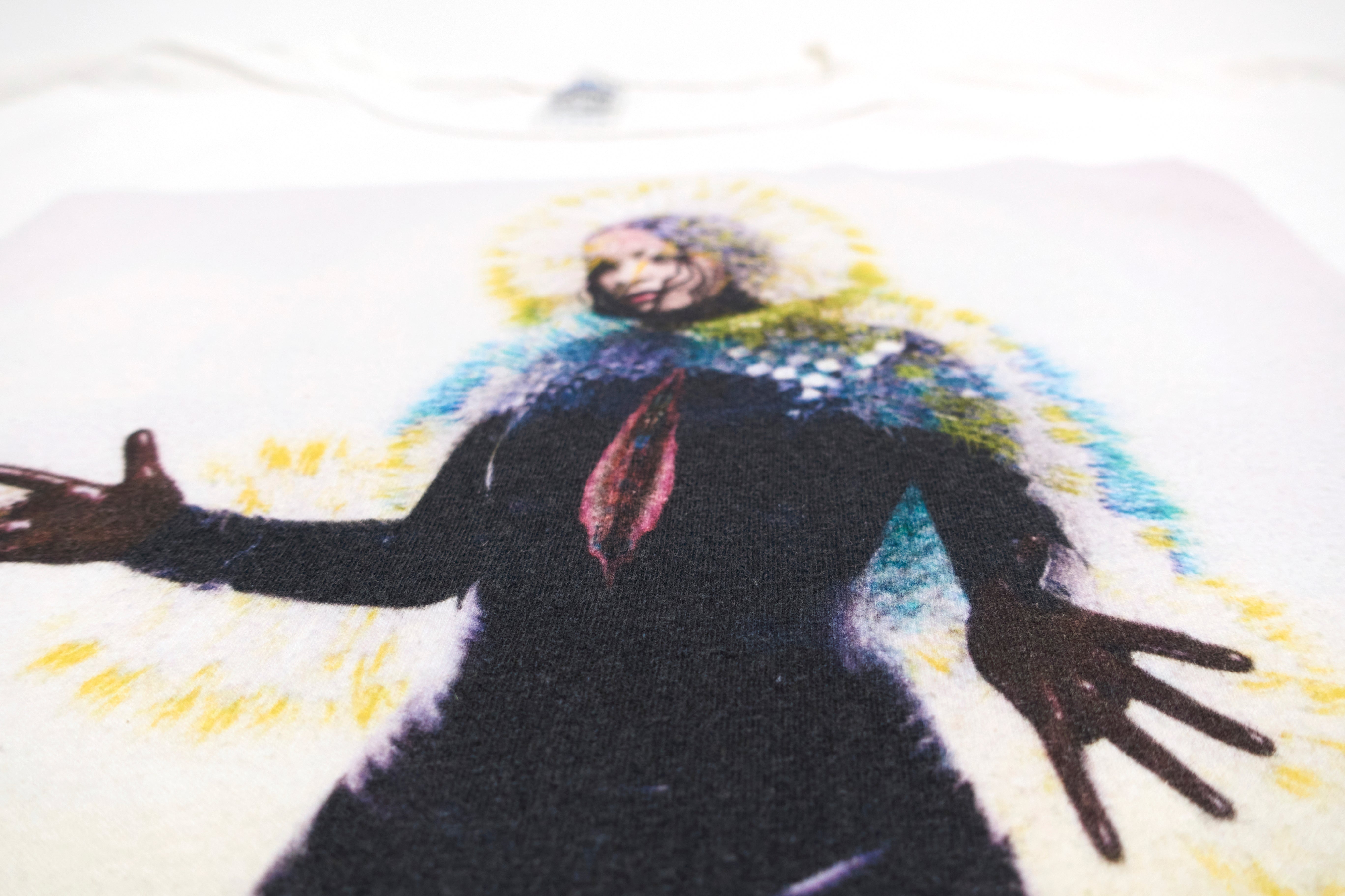 Björk - Vulnicura Cover 2015 Tour Shirt Size Large
