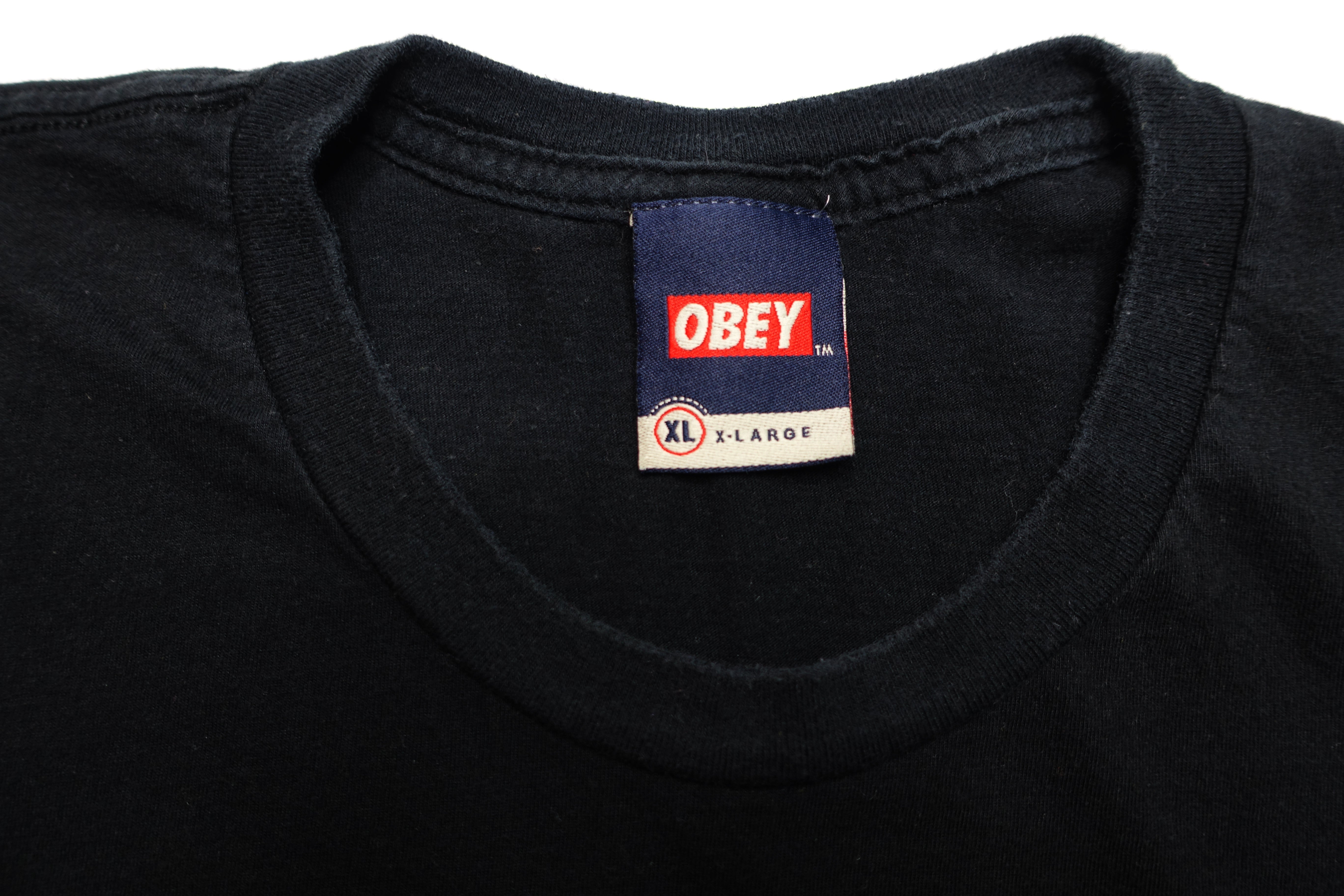 Shepard Fairey - Obey No3 Size XL