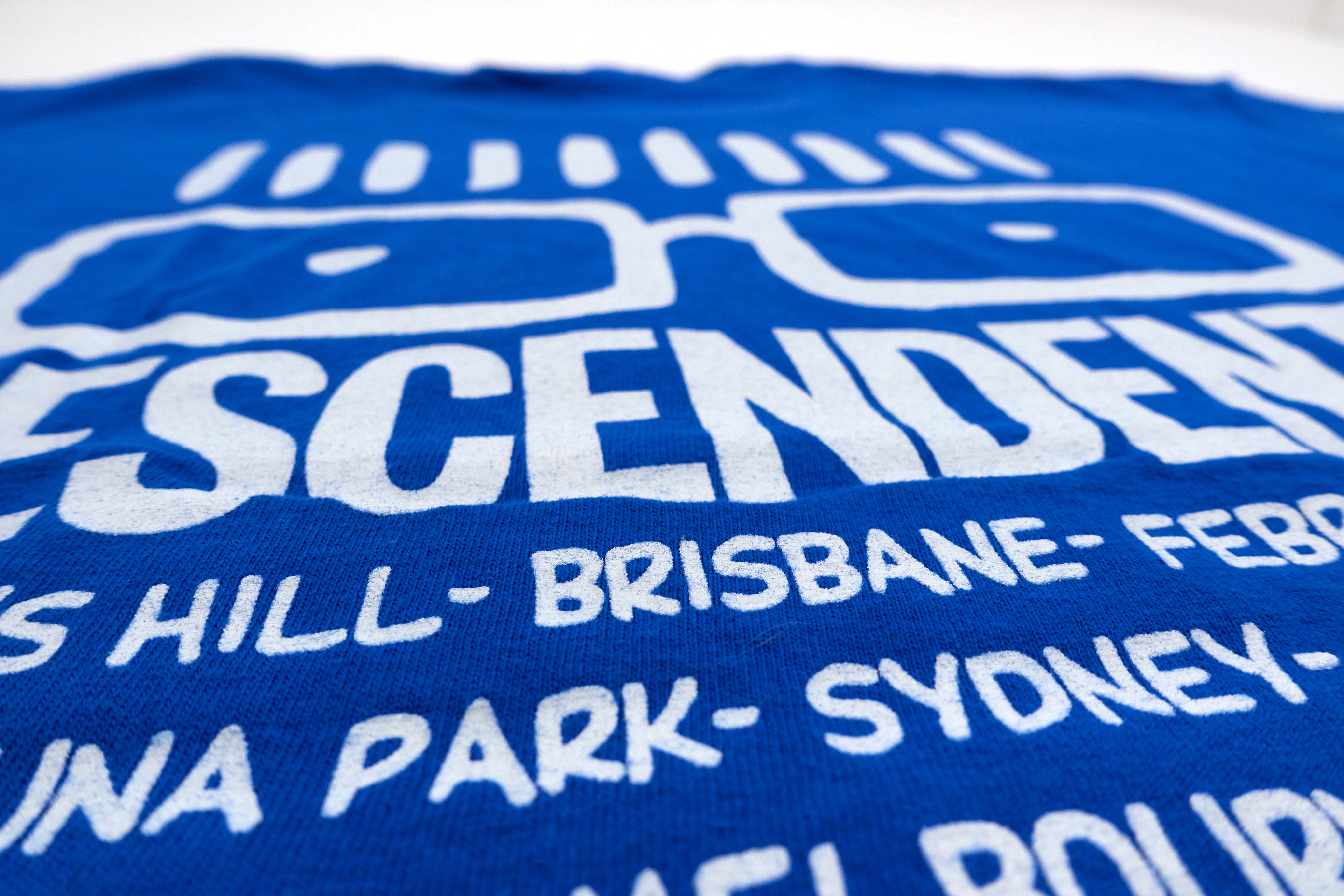 Descendents - Australia 2013 Tour Shirt Size Medium