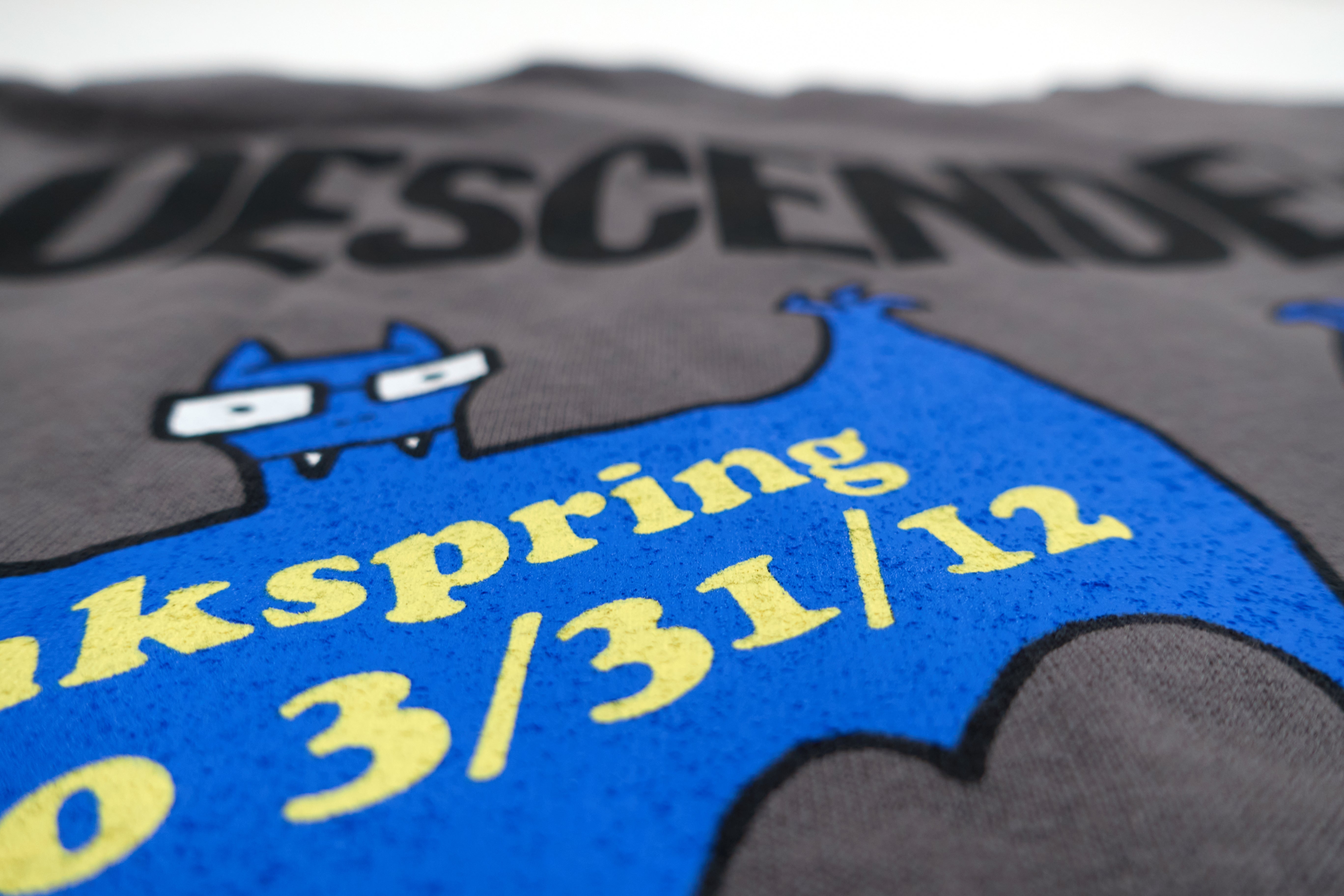 Descendents - Bat Milo Japan 2012 Tour Shirt Size Large