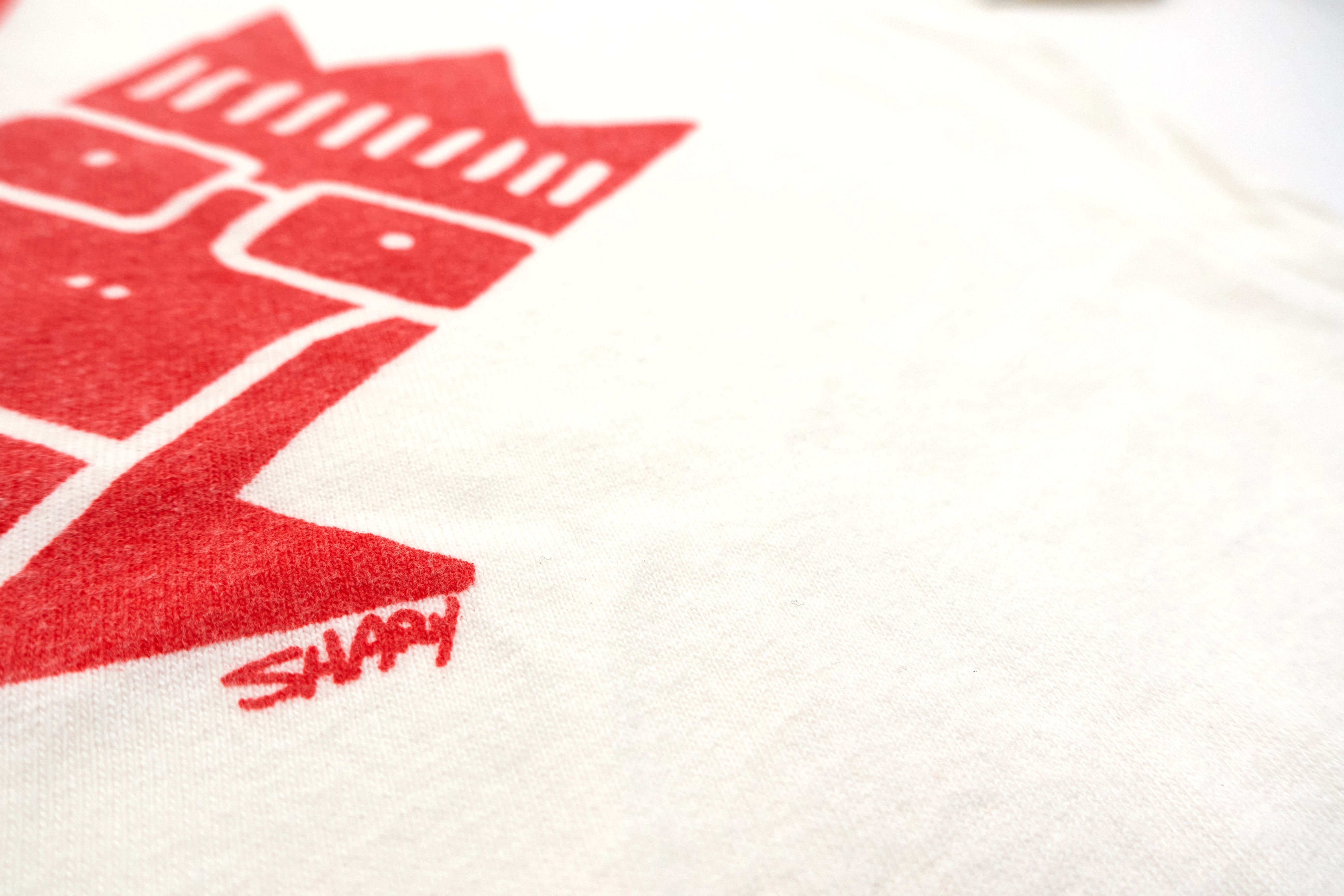 Descendents - Canadian Maple Leaf 2010 Tour Shirt Size Medium