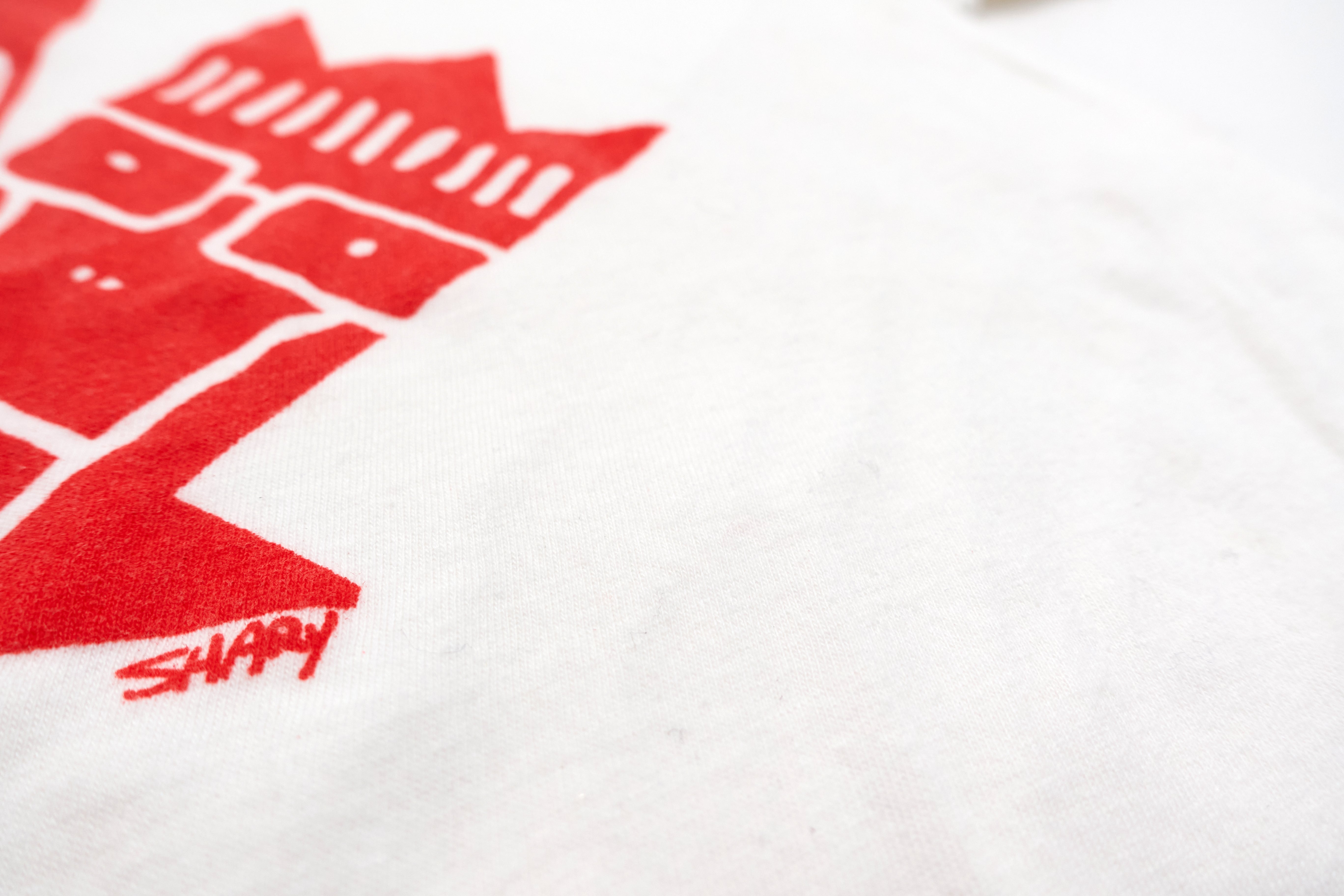 Descendents - Canadian Maple Leaf "I Wasn't There" Edition 2010 Tour Shirt Size Medium