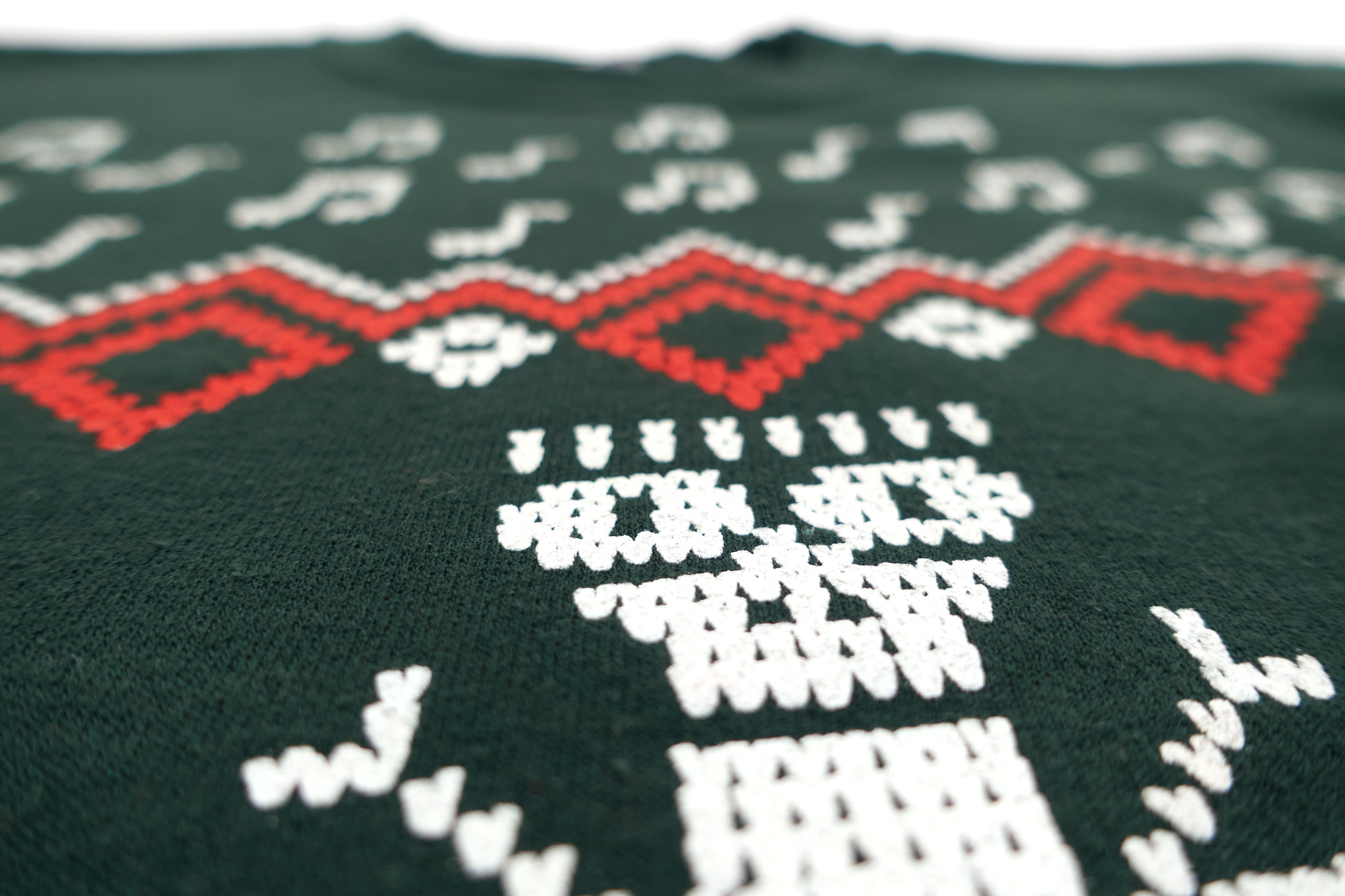 Descendents - Christmas / Holiday Green Crew Neck Sweat Shirt Size Youth Large