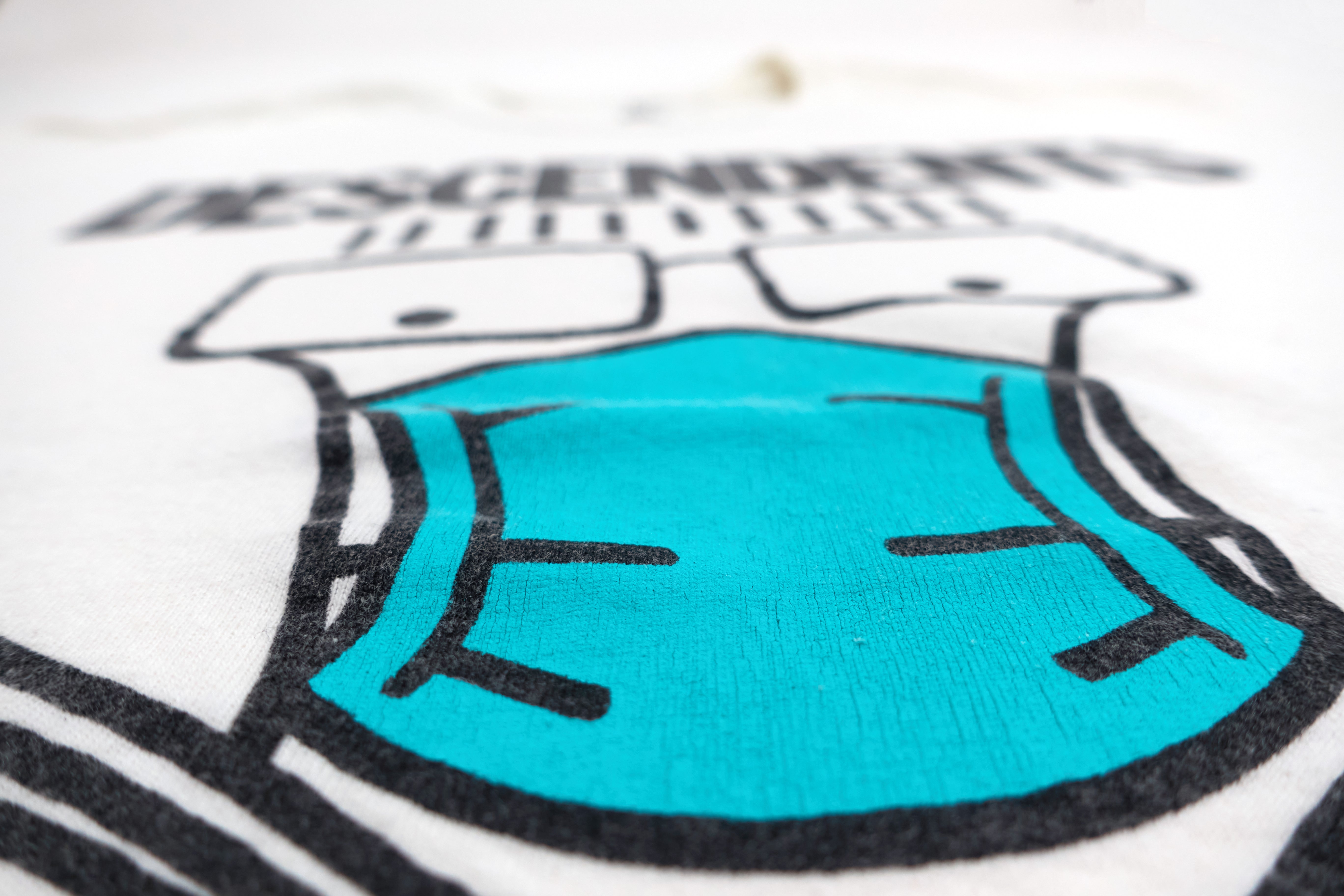 Descendents - Everything Sucks (Covid Edition) Shirt Size Large