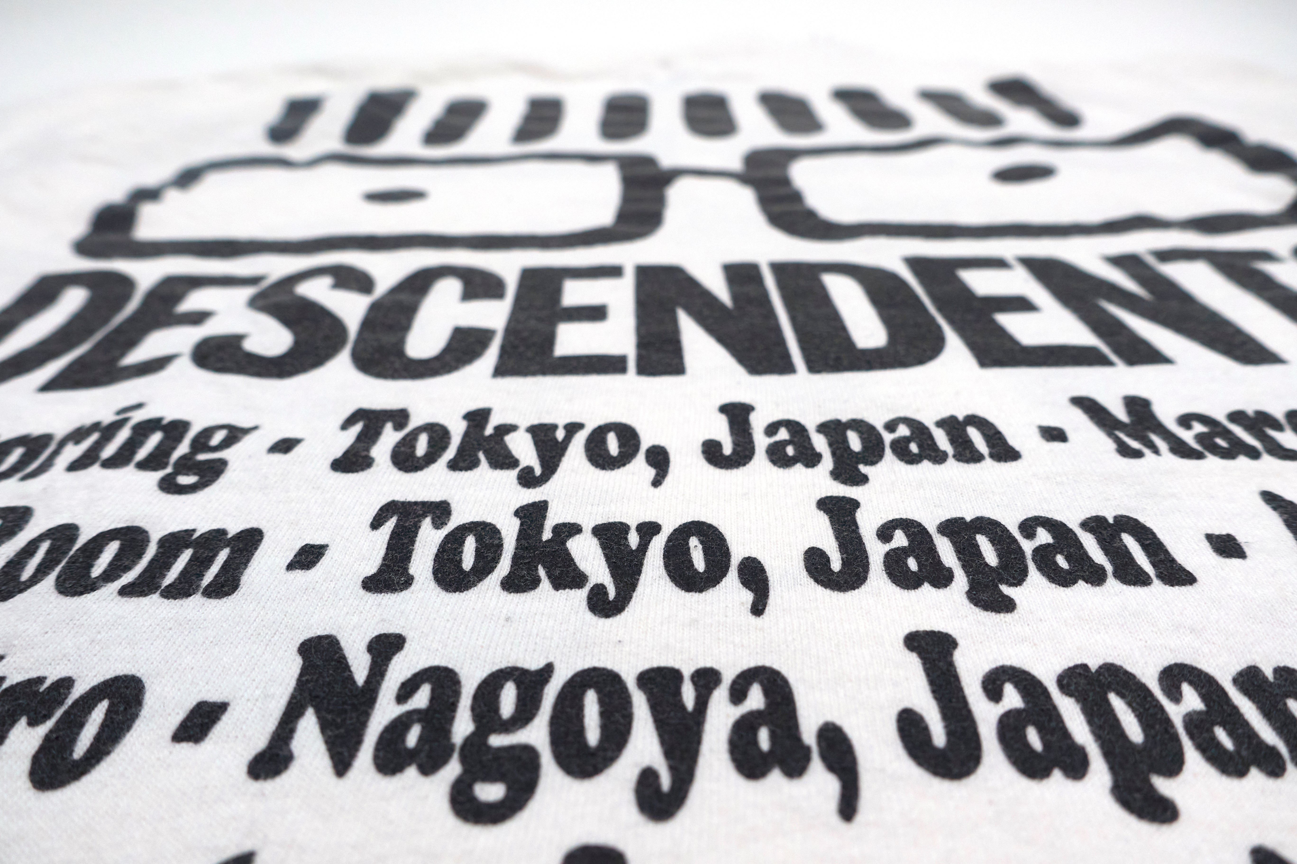 Descendents - Shary Live Japan 2012 Tour Shirt Size Small