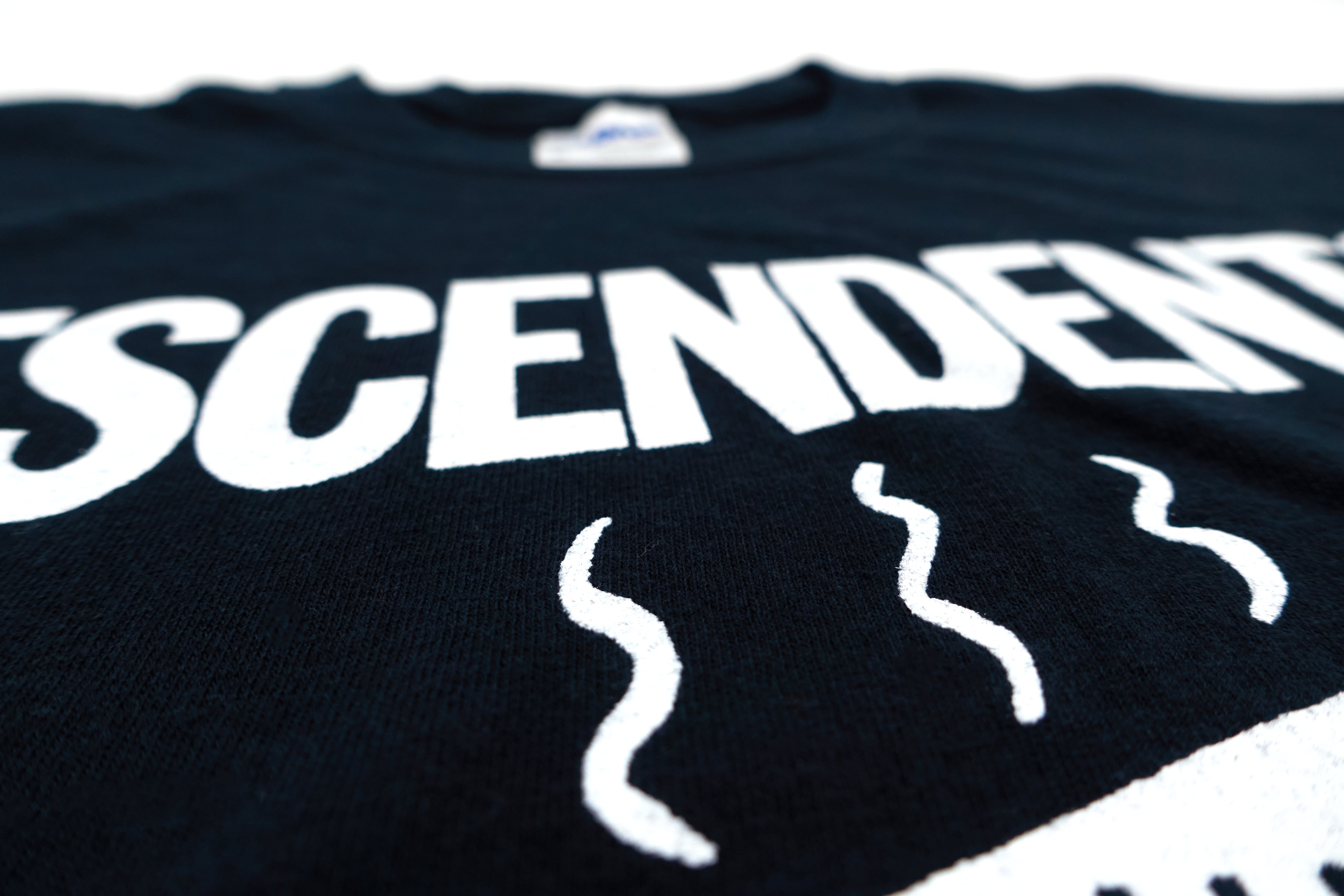 Descendents - Milo Coffee Pot Tour Shirt Size Medium