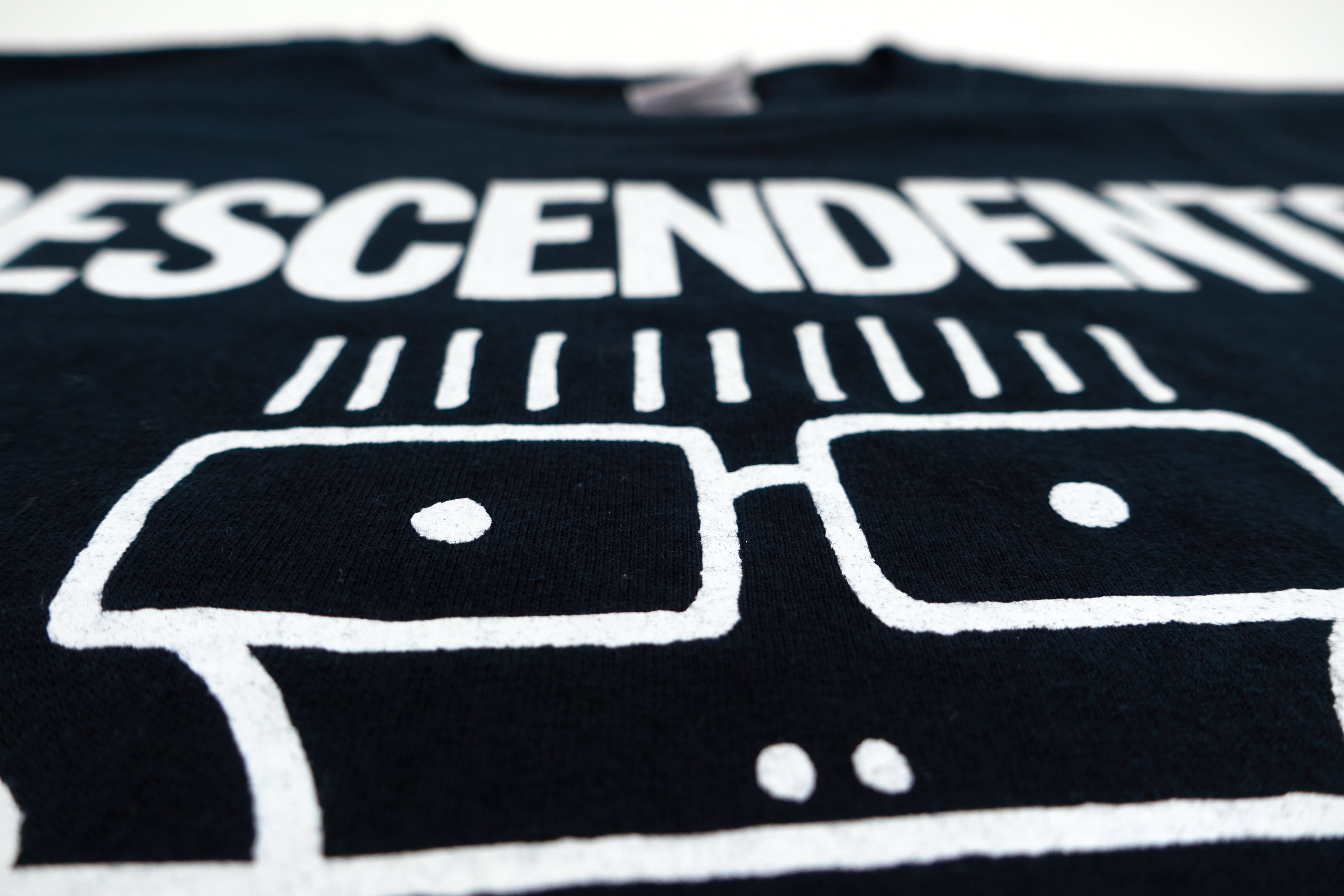 Descendents - Milo Goes To Checkpoint D 2011 Tour Shirt Size Medium