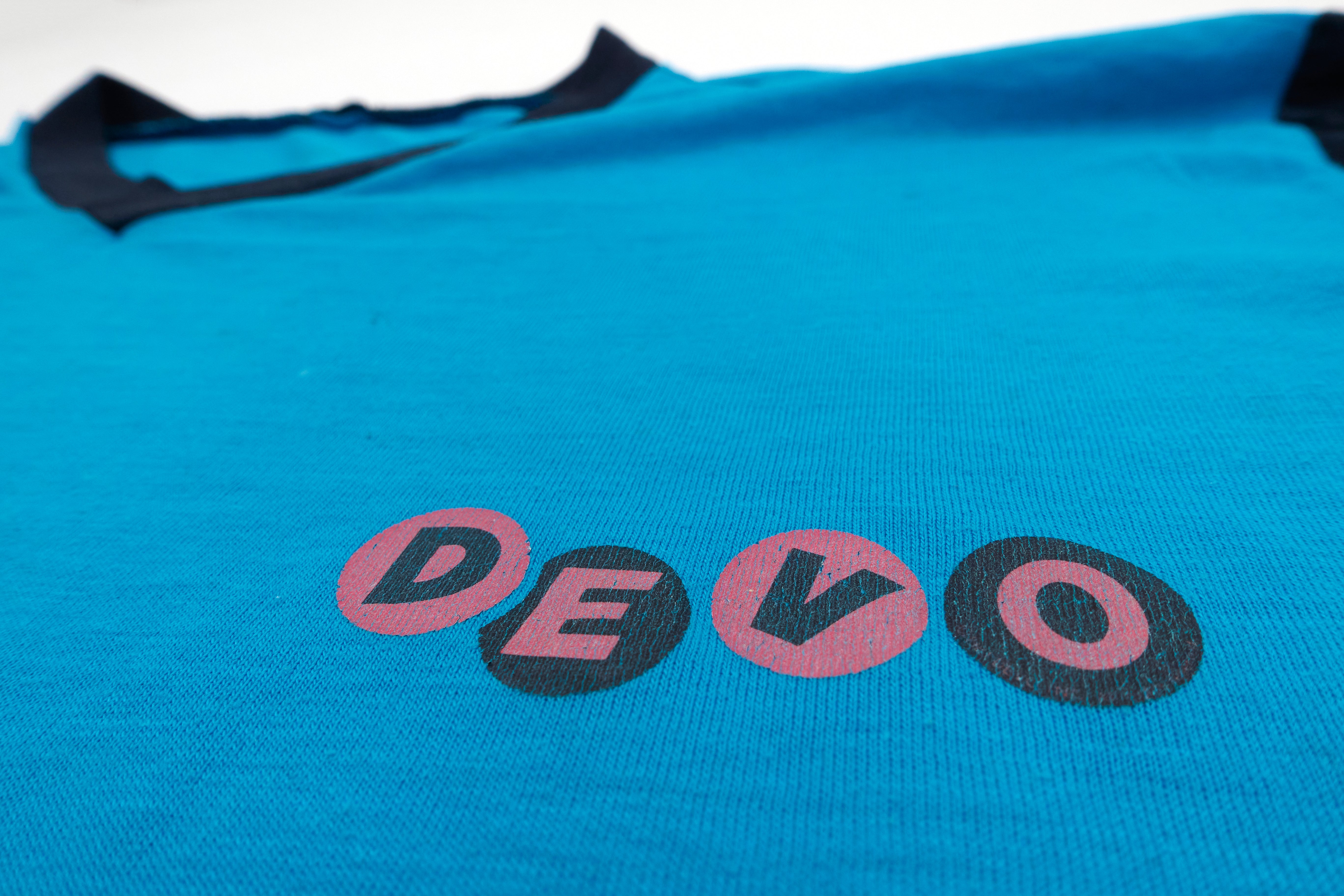Devo – New Traditionalists 1981 Tour Shirt Size Large