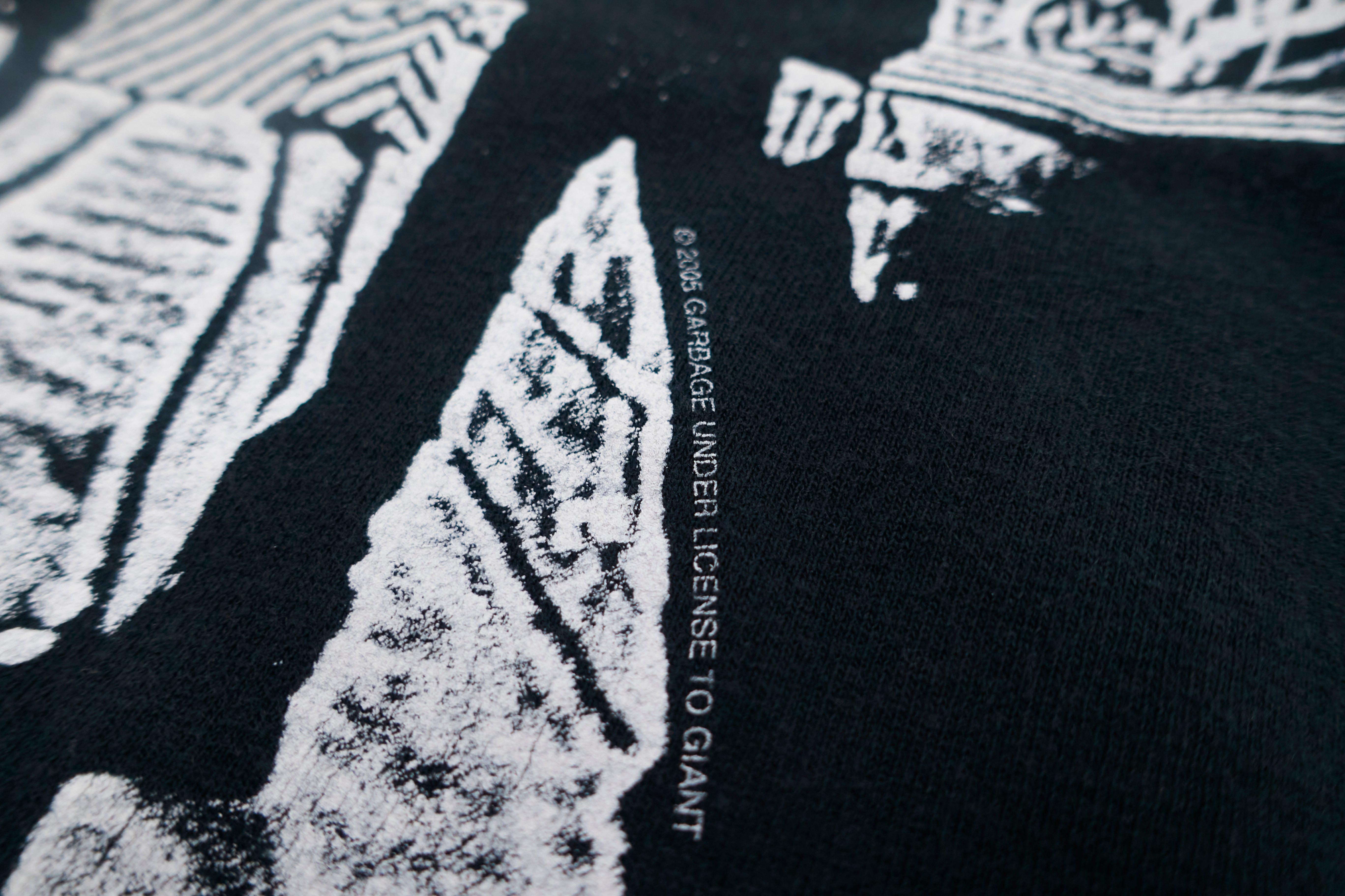 Garbage - Bleed Like Me 2005 World Tour Shirt Size XL