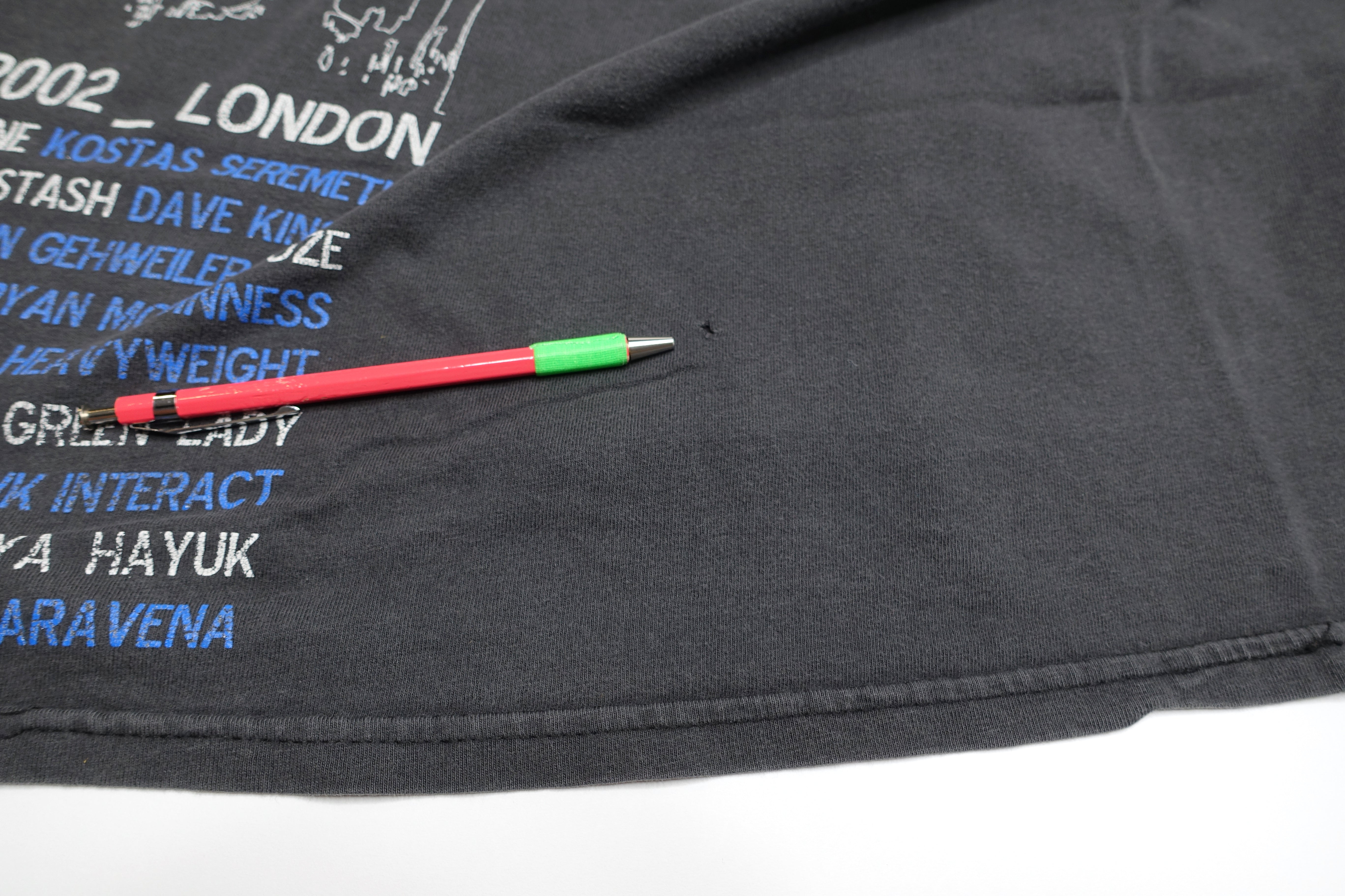 Royal Elastics - Street Wise Art July 2002 London Limited Edition XXL Shirt