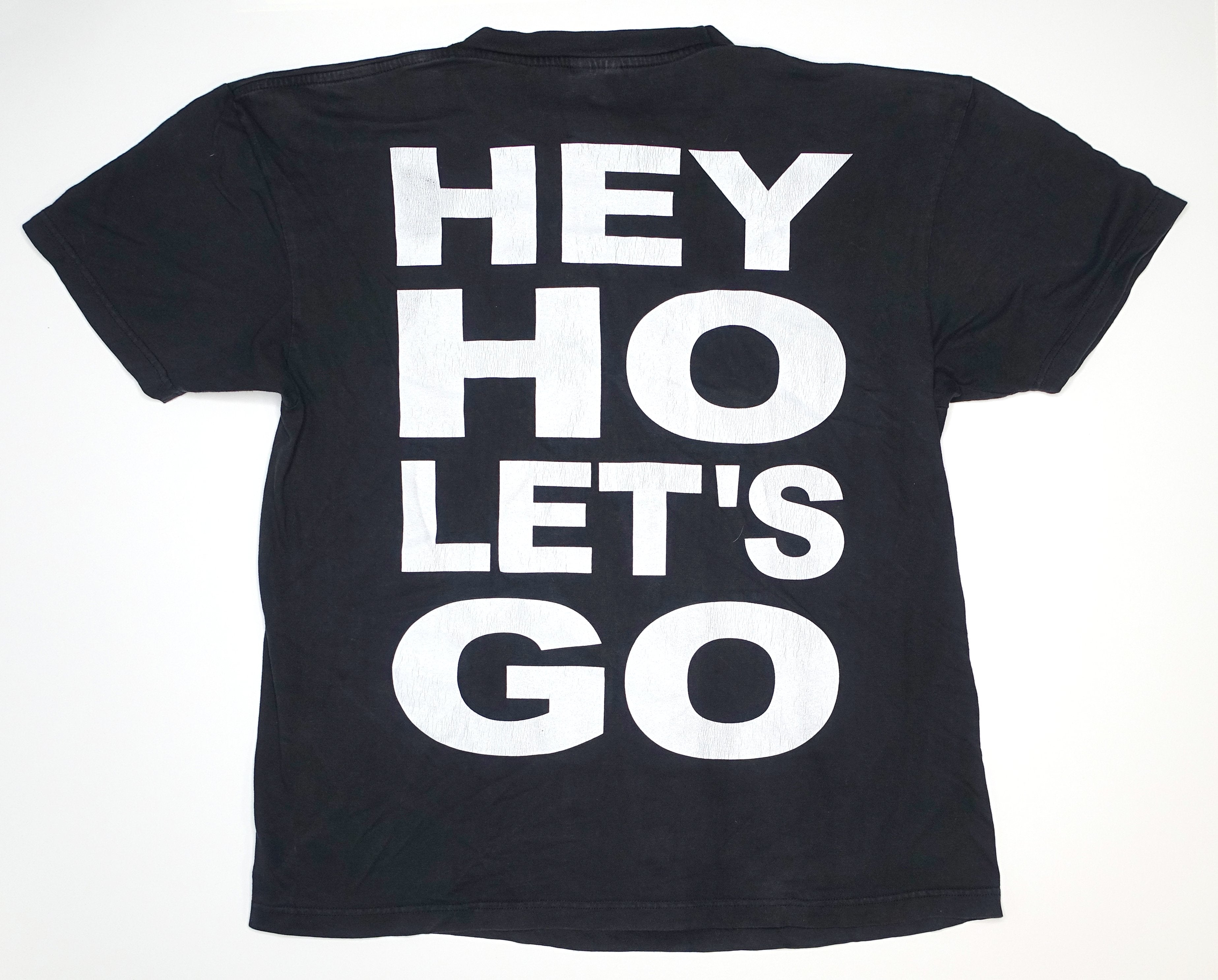 Ramones - Hey Ho Let's Go 1995 90's Shirt Size Large