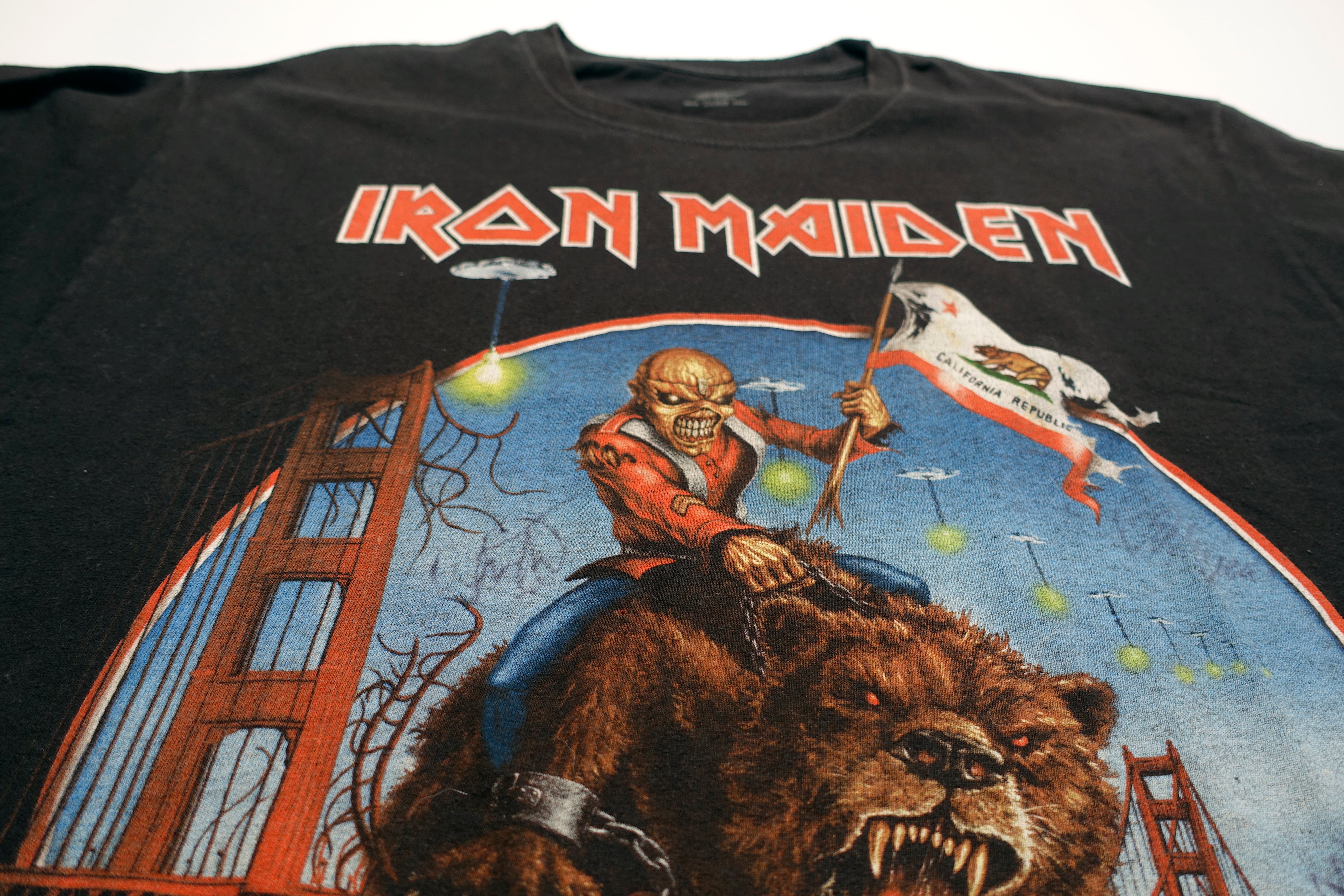 Iron Maiden – Maiden England Tour 2012 Shirt Size Large