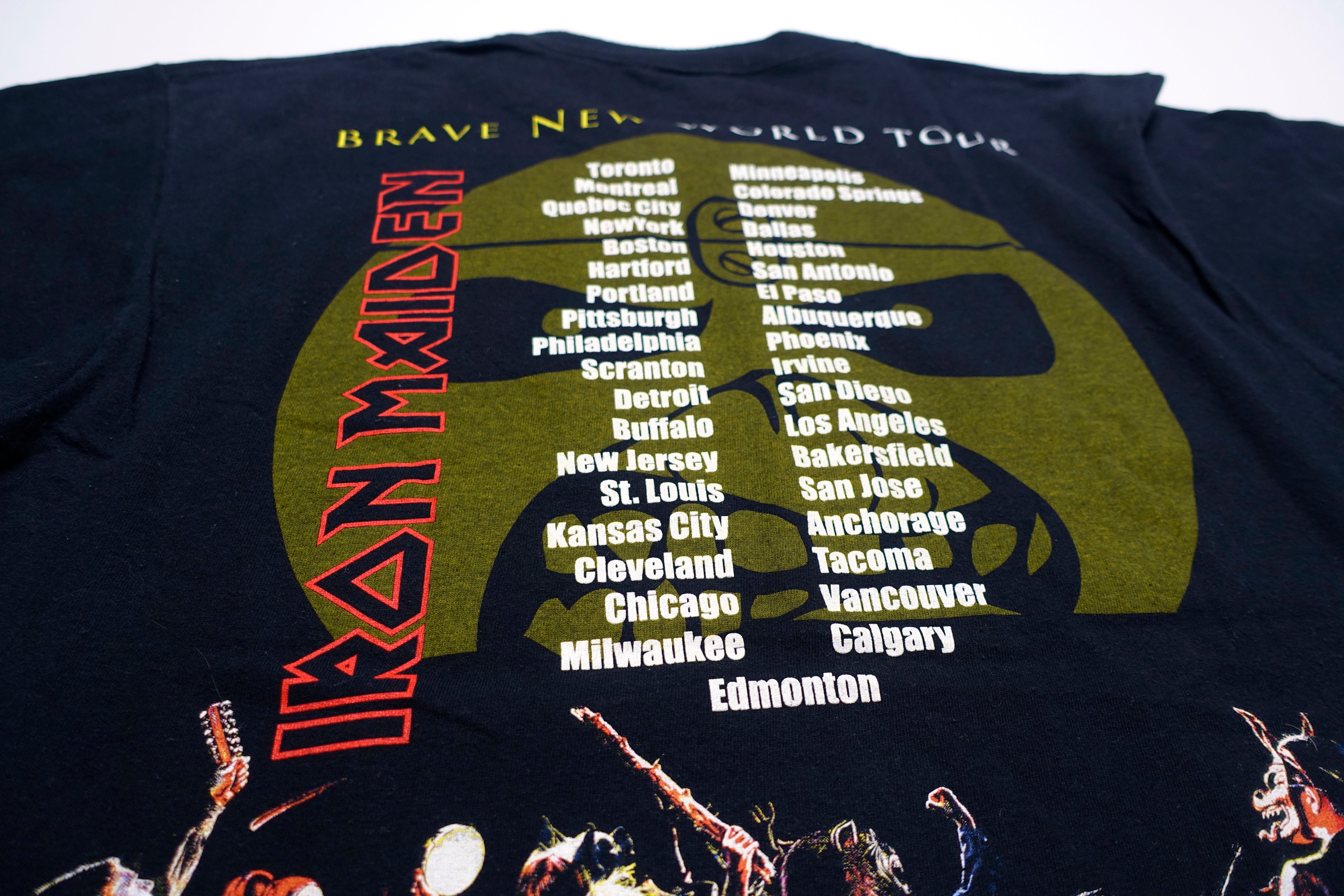 Iron Maiden – Brave New World Tour ©2000 Shirt Size Large
