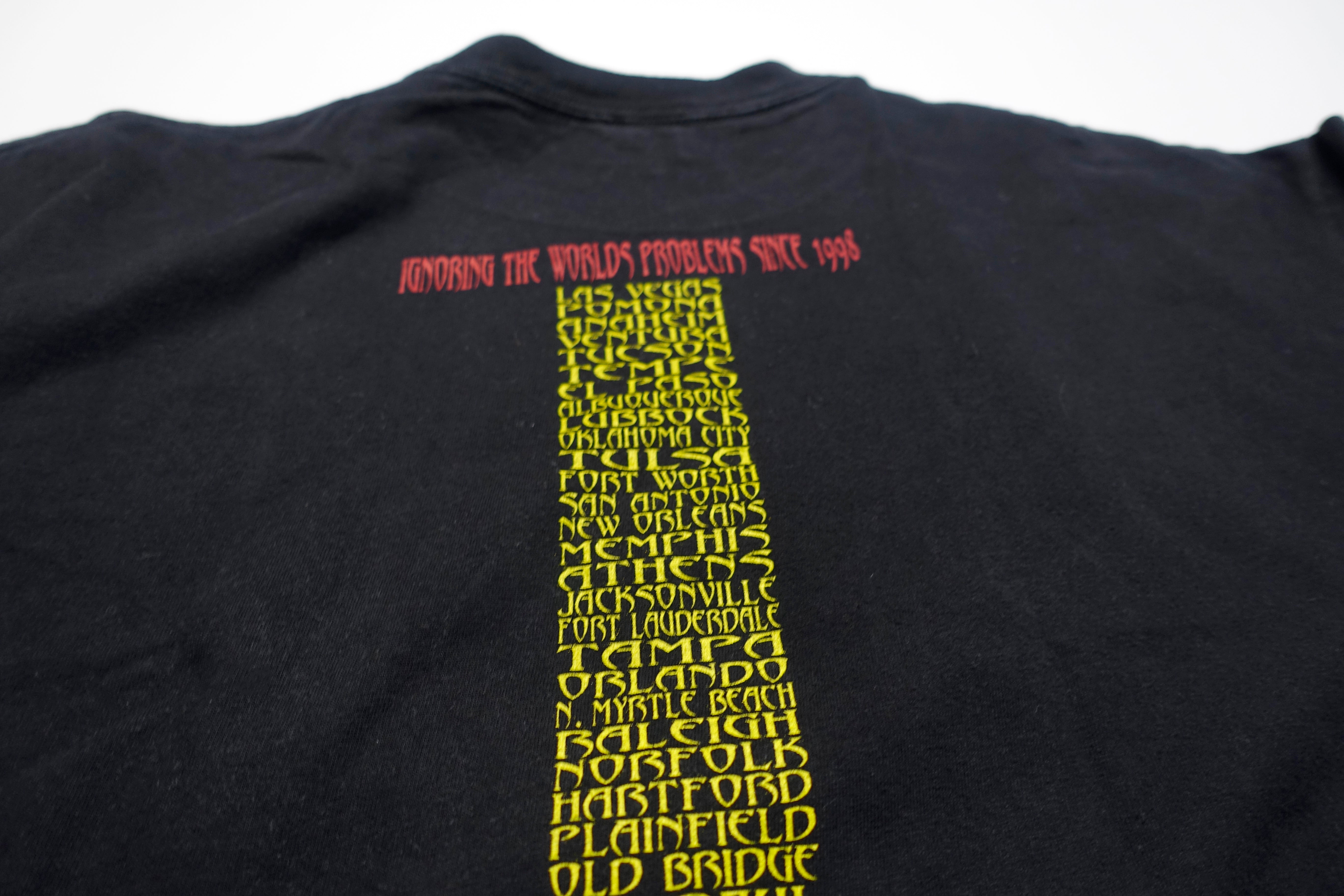 Queens Of The Stone Age – Ignoring the Worlds Problems Since 1998 Tour Shirt Size XL