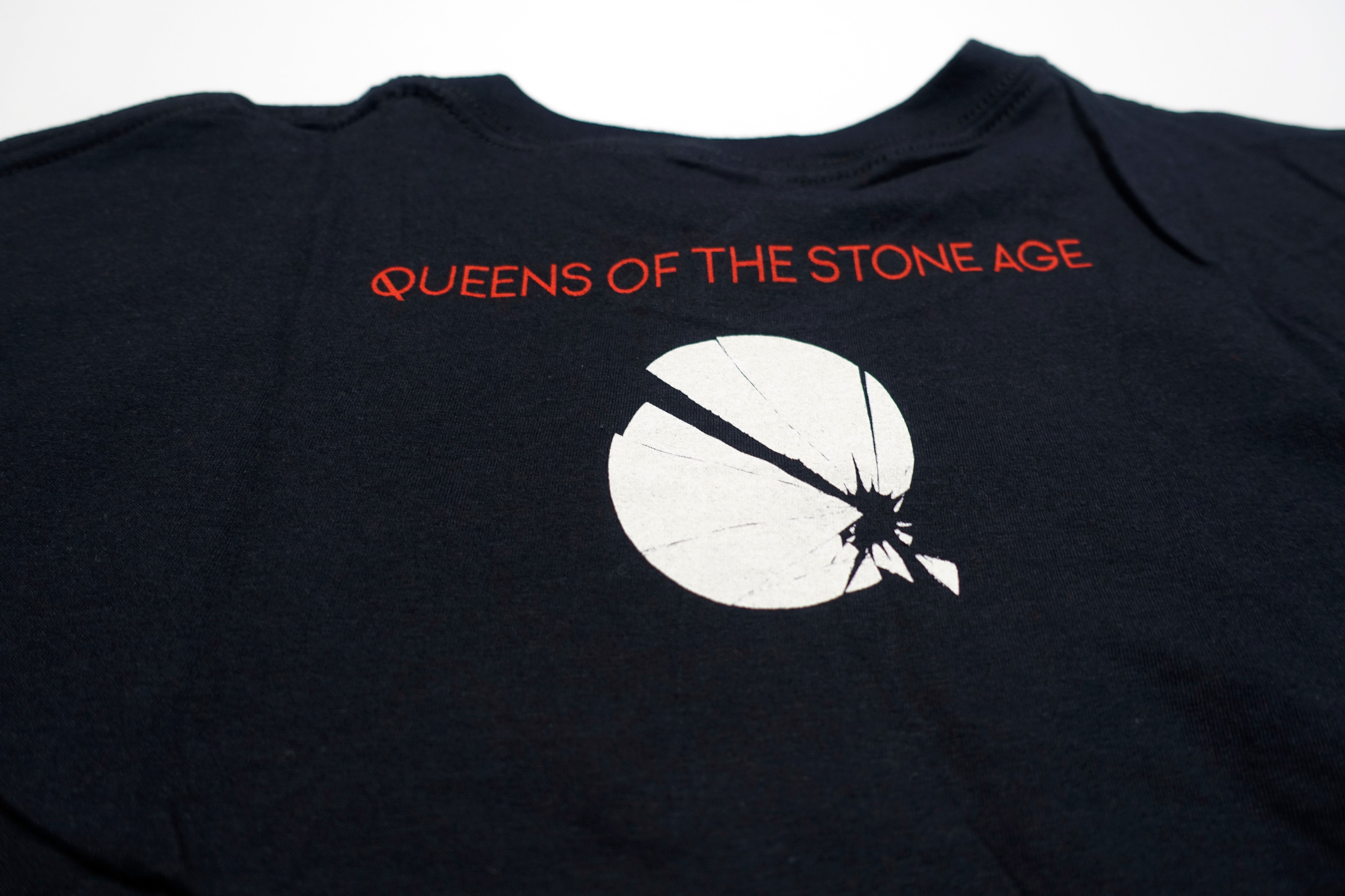 Queens Of The Stone Age – V for Villians 2017 Tour Shirt Size XL