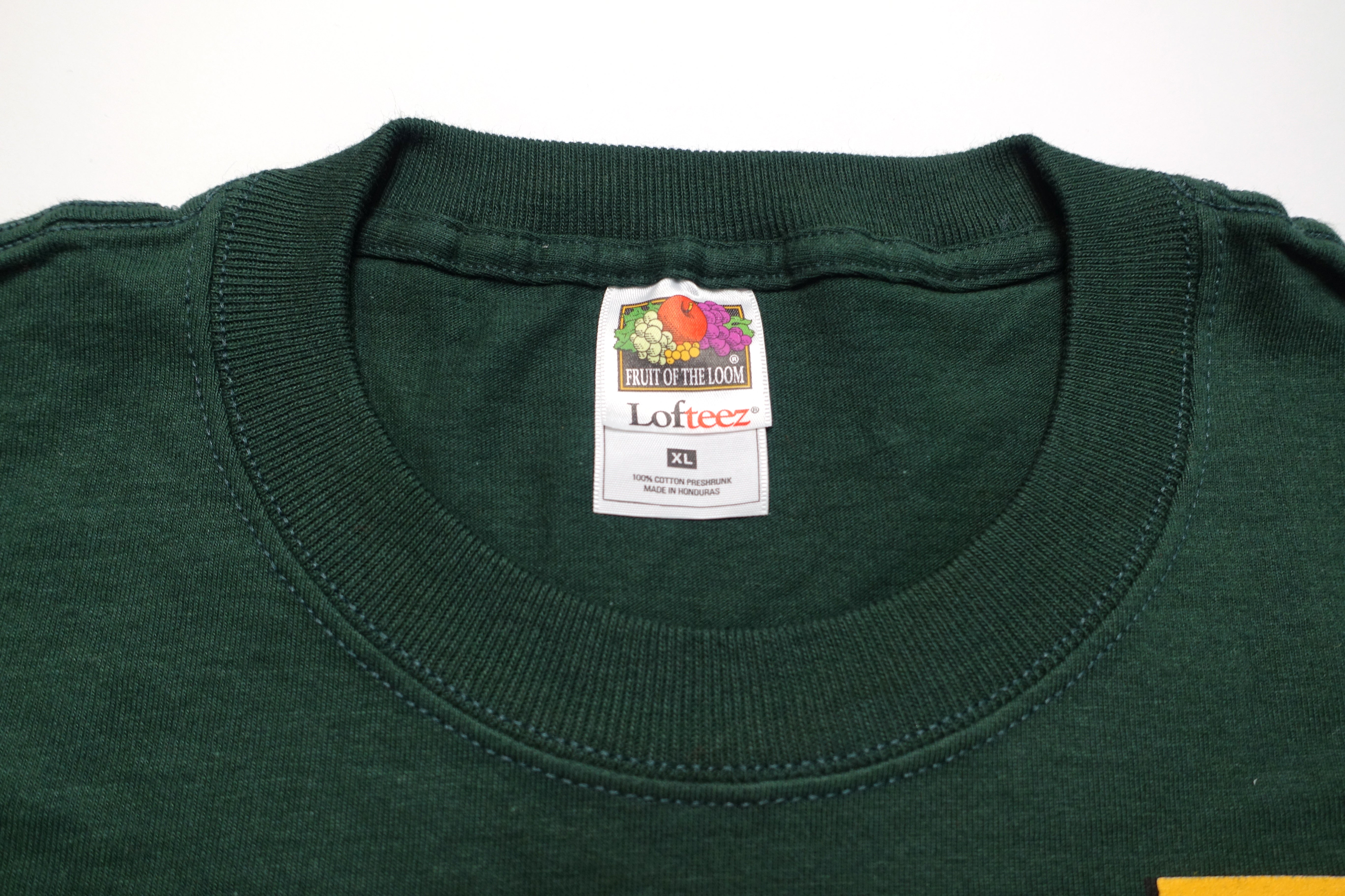 Vandals - Look What I Almost Stepped In 2000 Tour Shirt Size XL