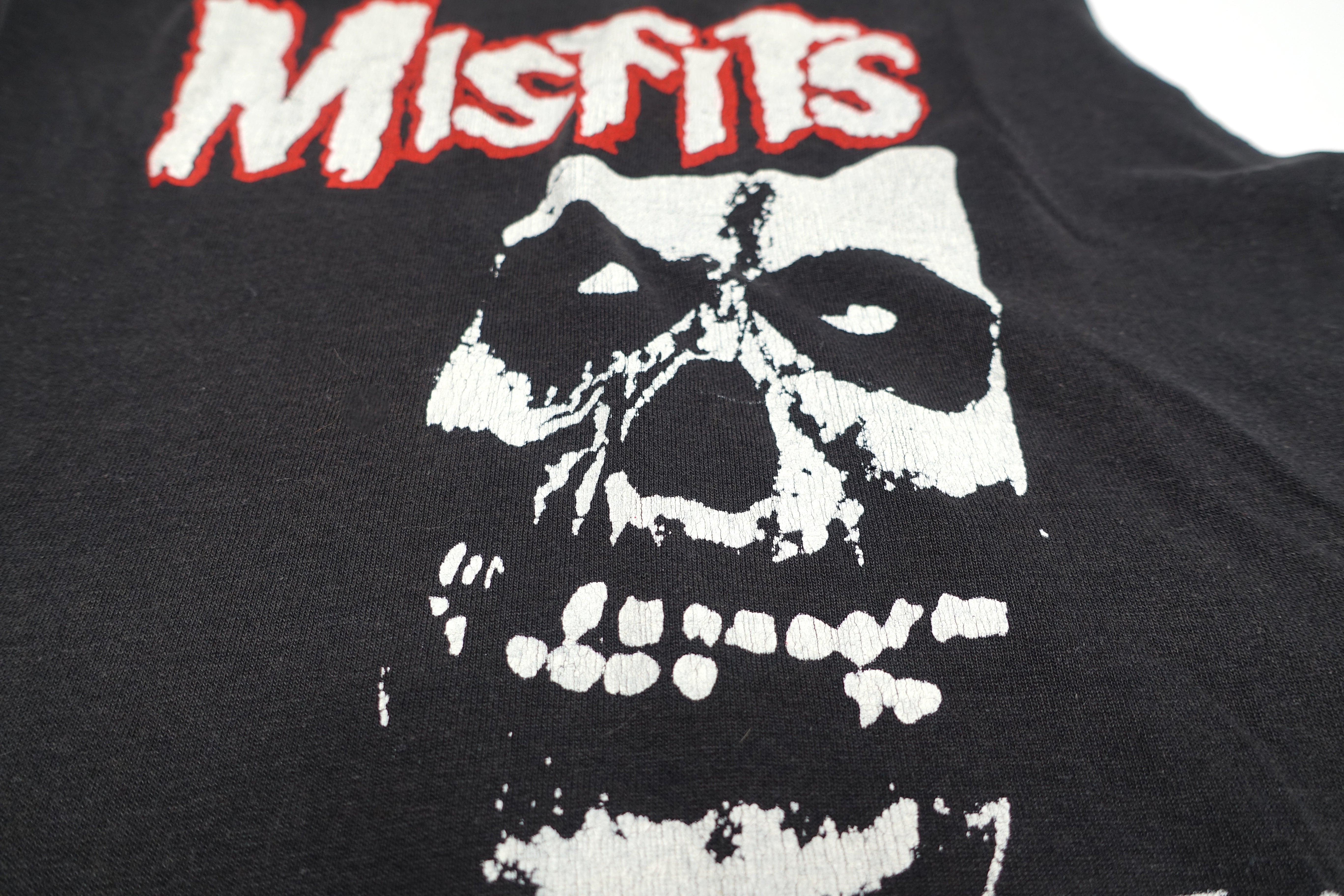 Misfits - Crimson Ghost / Legacy Shirt (80's Version) Size Medium