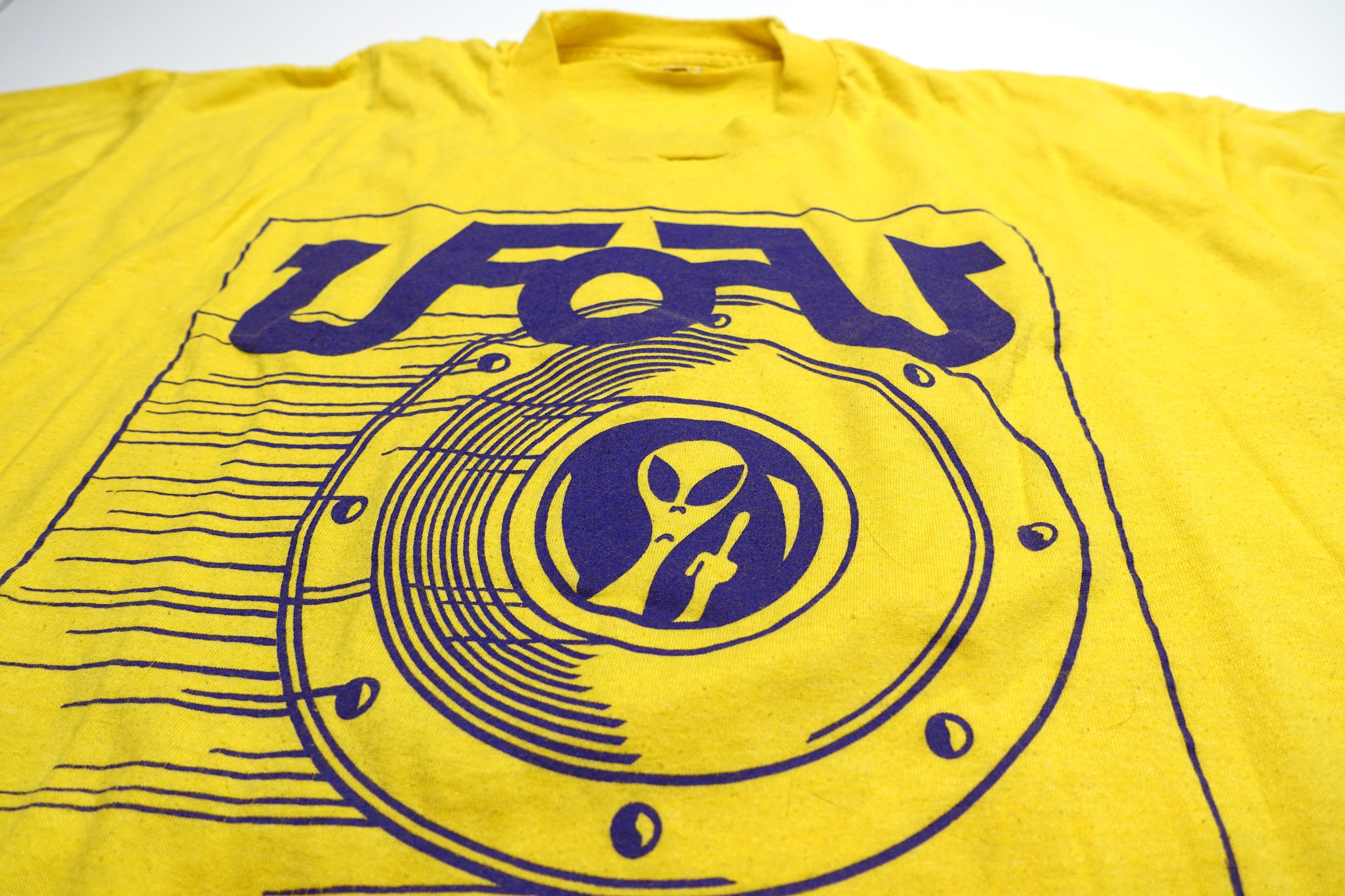 UFOFU - Alien Bird 1996 Tour Shirt Size XL