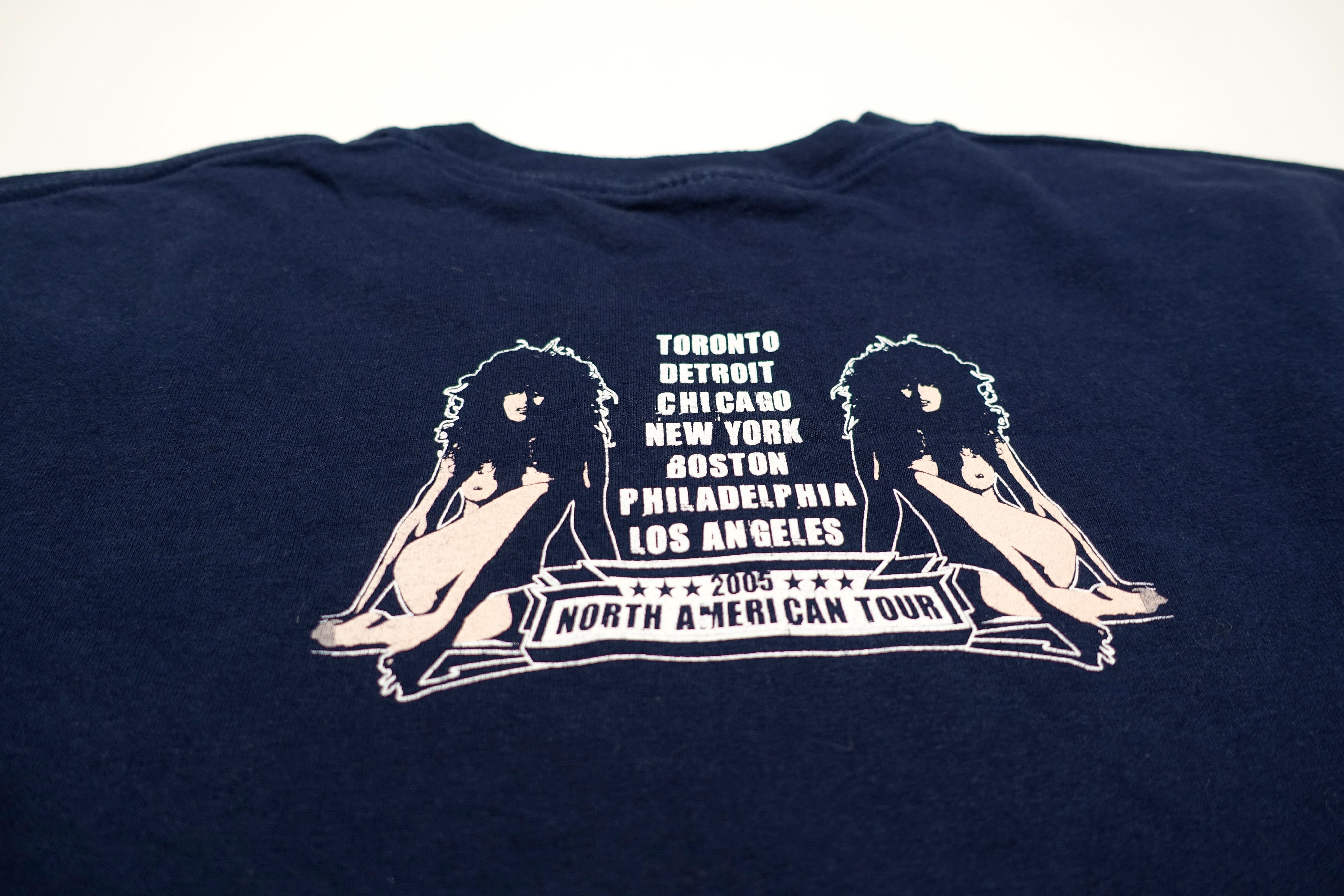 Oasis - Brotherly Love North American 2005 Tour Shirt Size Large