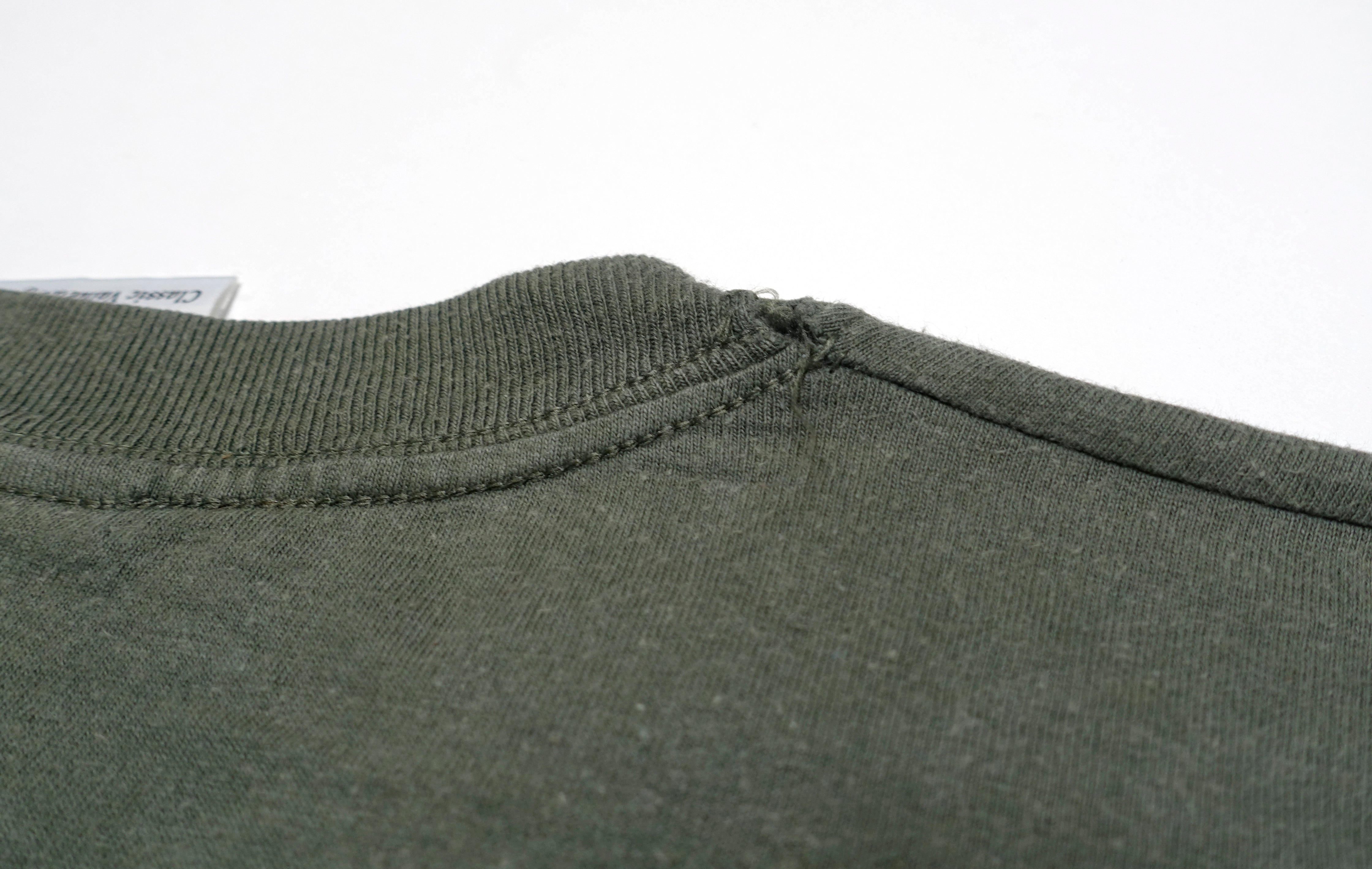 Oasis - Heathen Chemistry "Fist" 2002 Tour Shirt Size Large