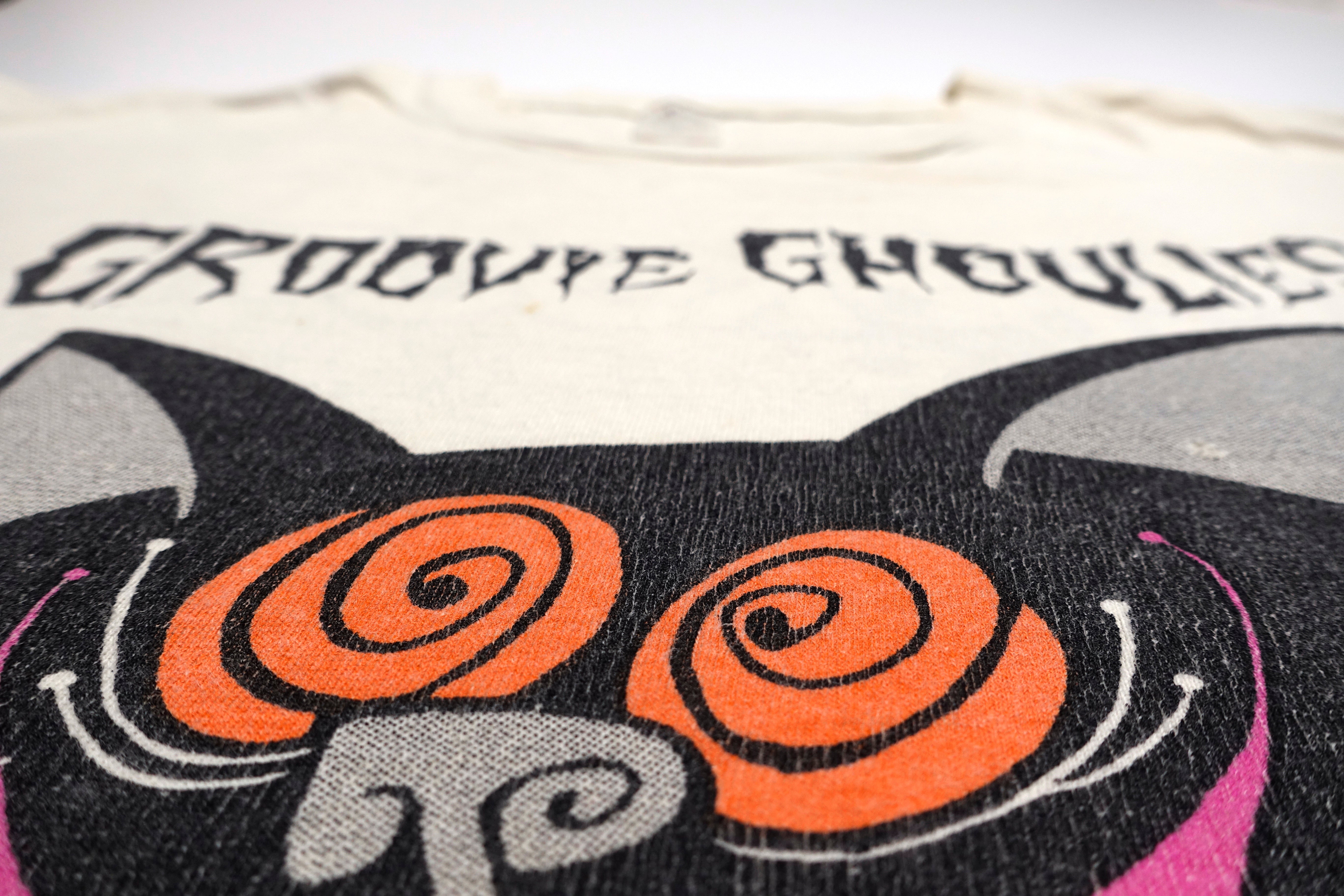 Groovie Ghoulies – Bat Head World Contact Day 1996 Tour Shirt Size XL