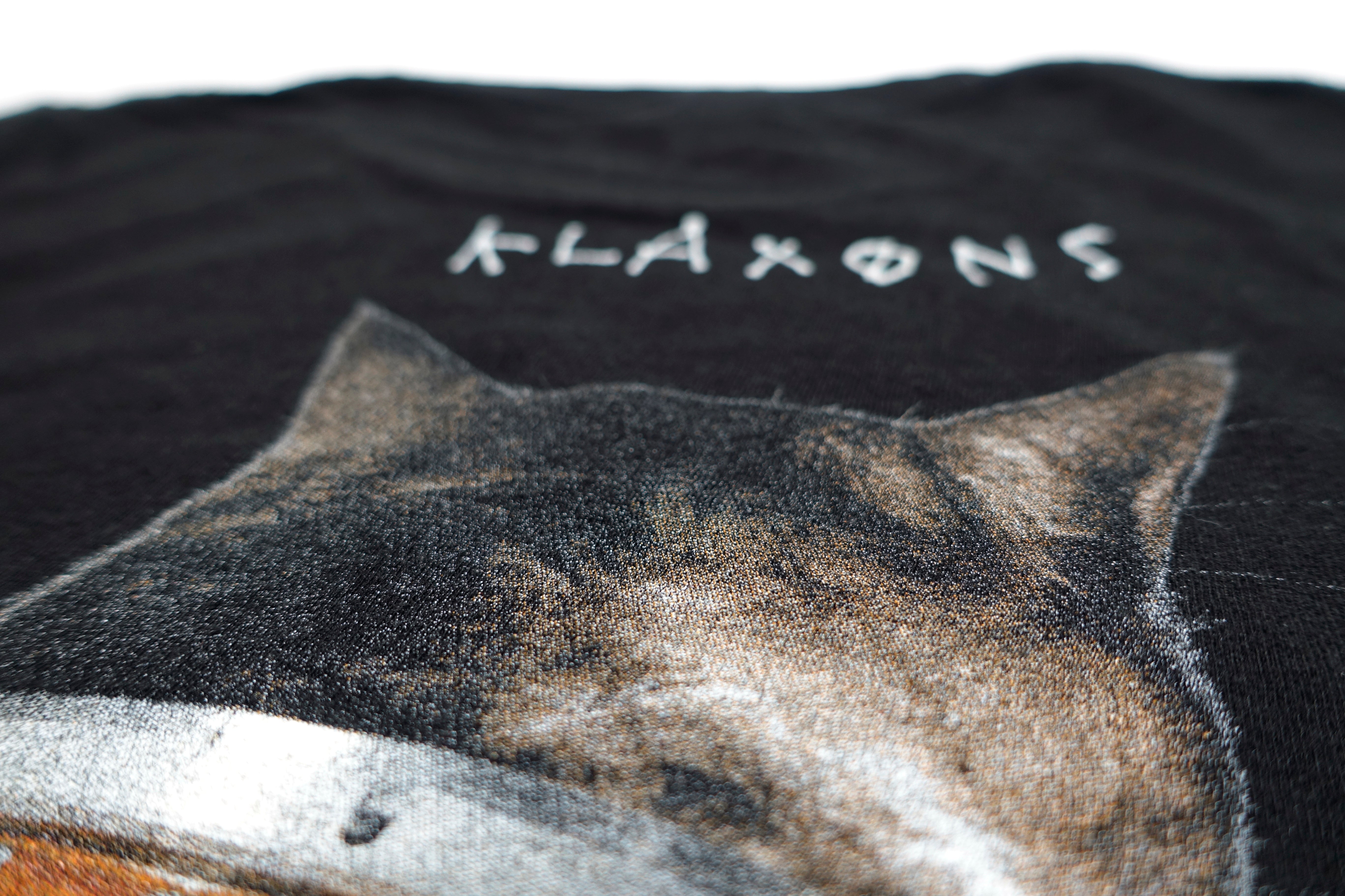 Klaxons – Surfing The Void 2010 Tour Shirt Size Large