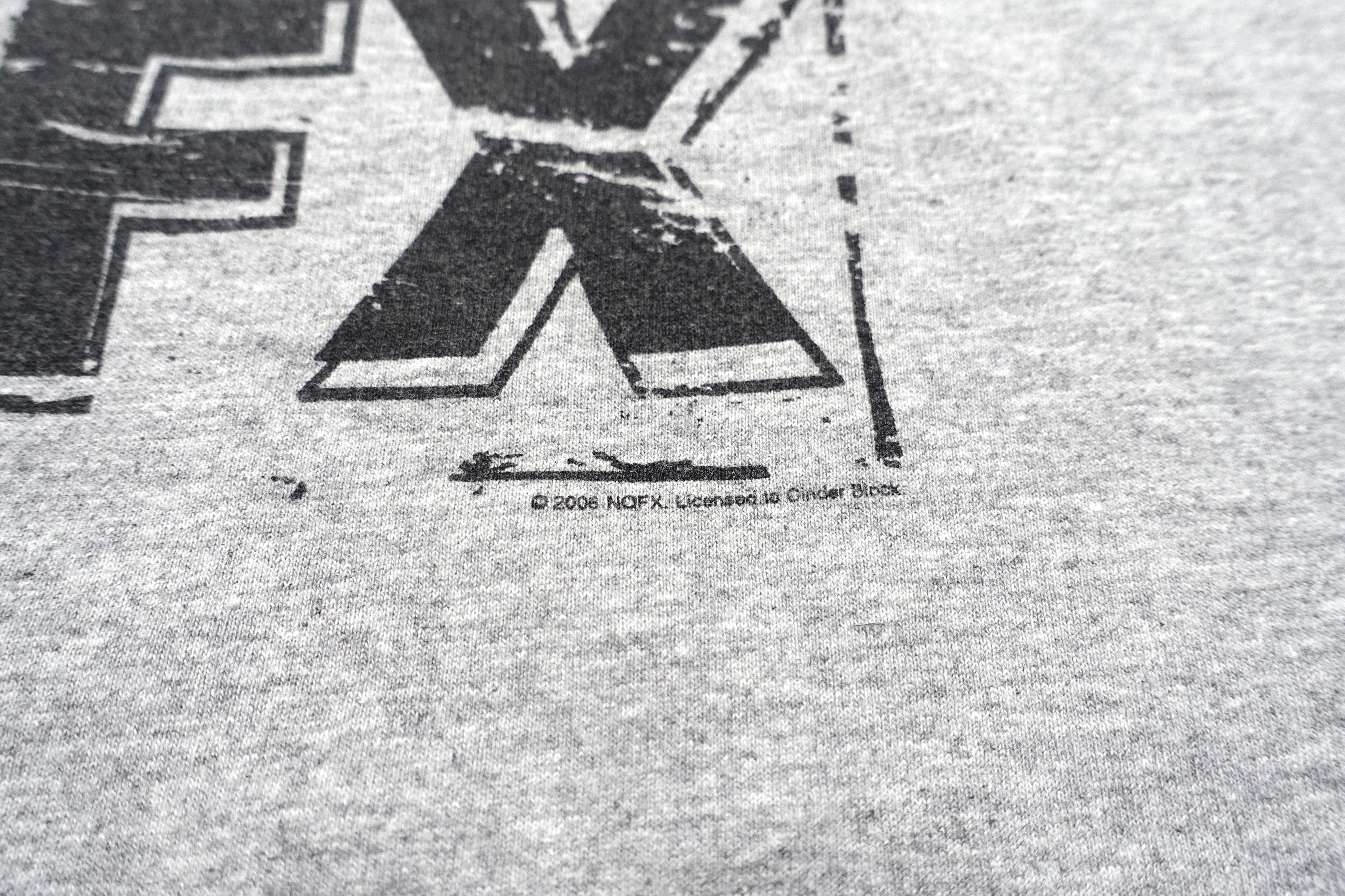 NOFX - Punk Crest / Wolves In Wolves' Clothing 2006 Tour Shirt Size XL