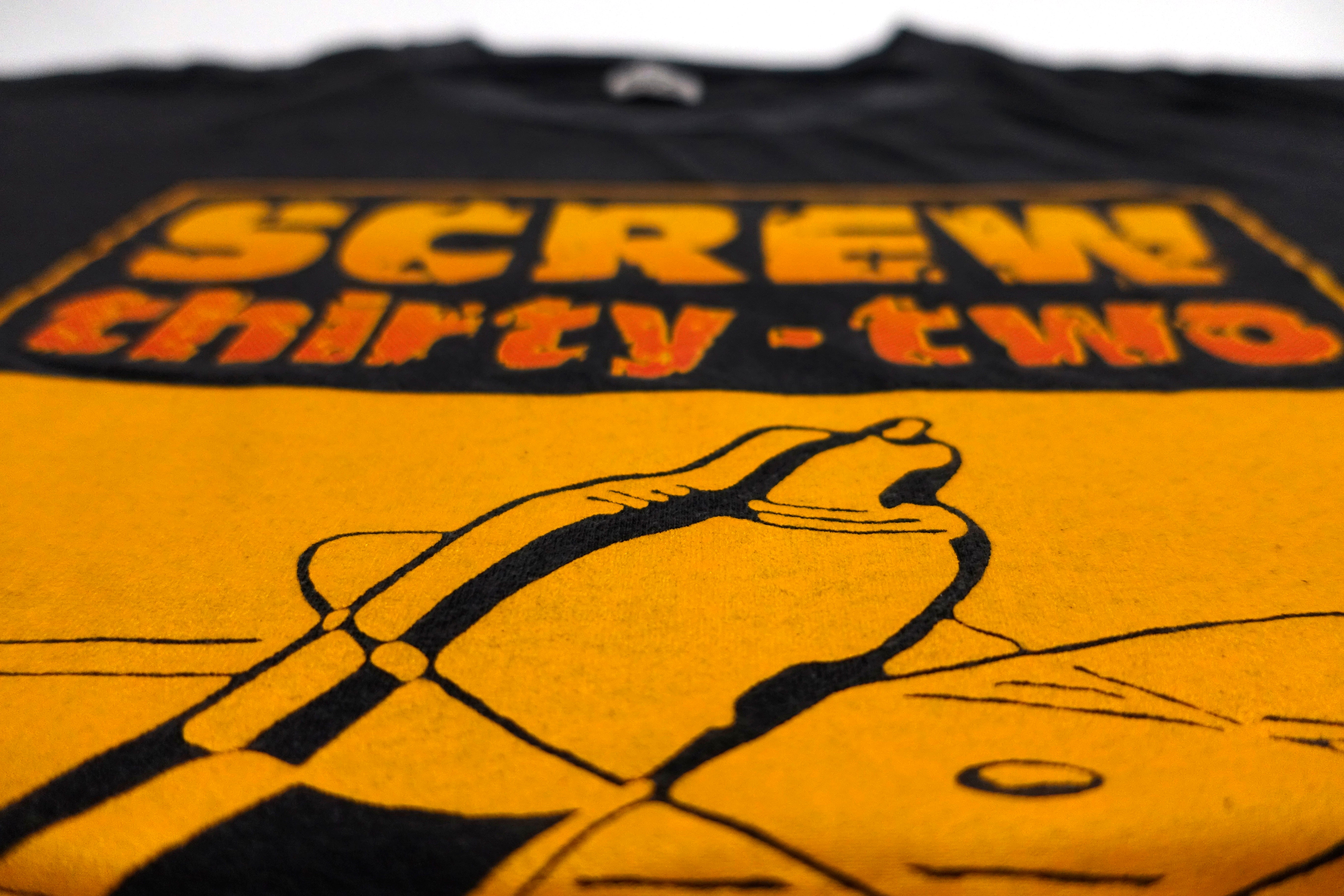 Screw 32 – Amp Tube 90's Tour Shirt Size Large