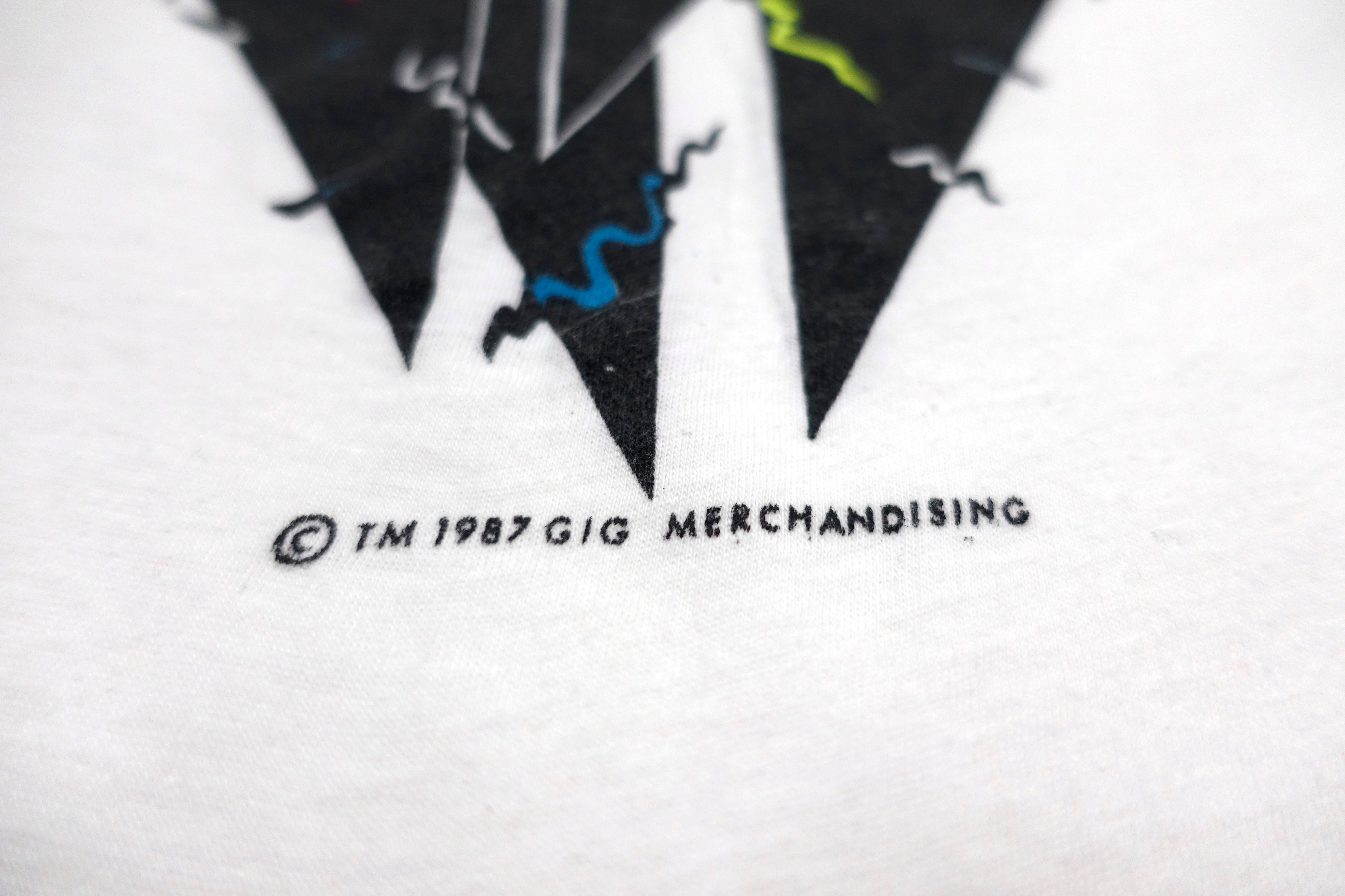 Nylons – 1987 Tour Shirt Size XL