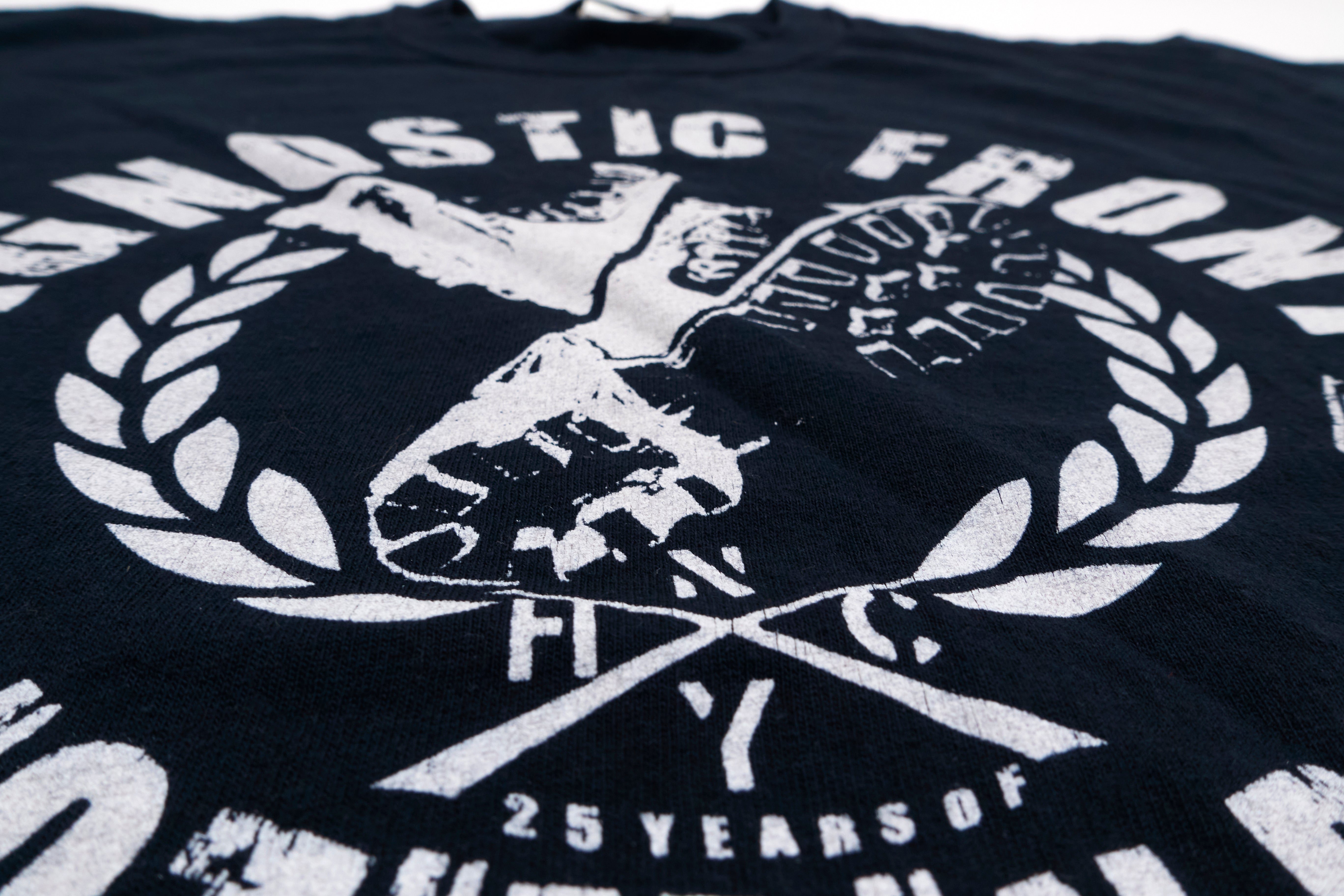 Agnostic Front - Victim In Pain 25th Anniversary 2010 Tour Shirt Size XL