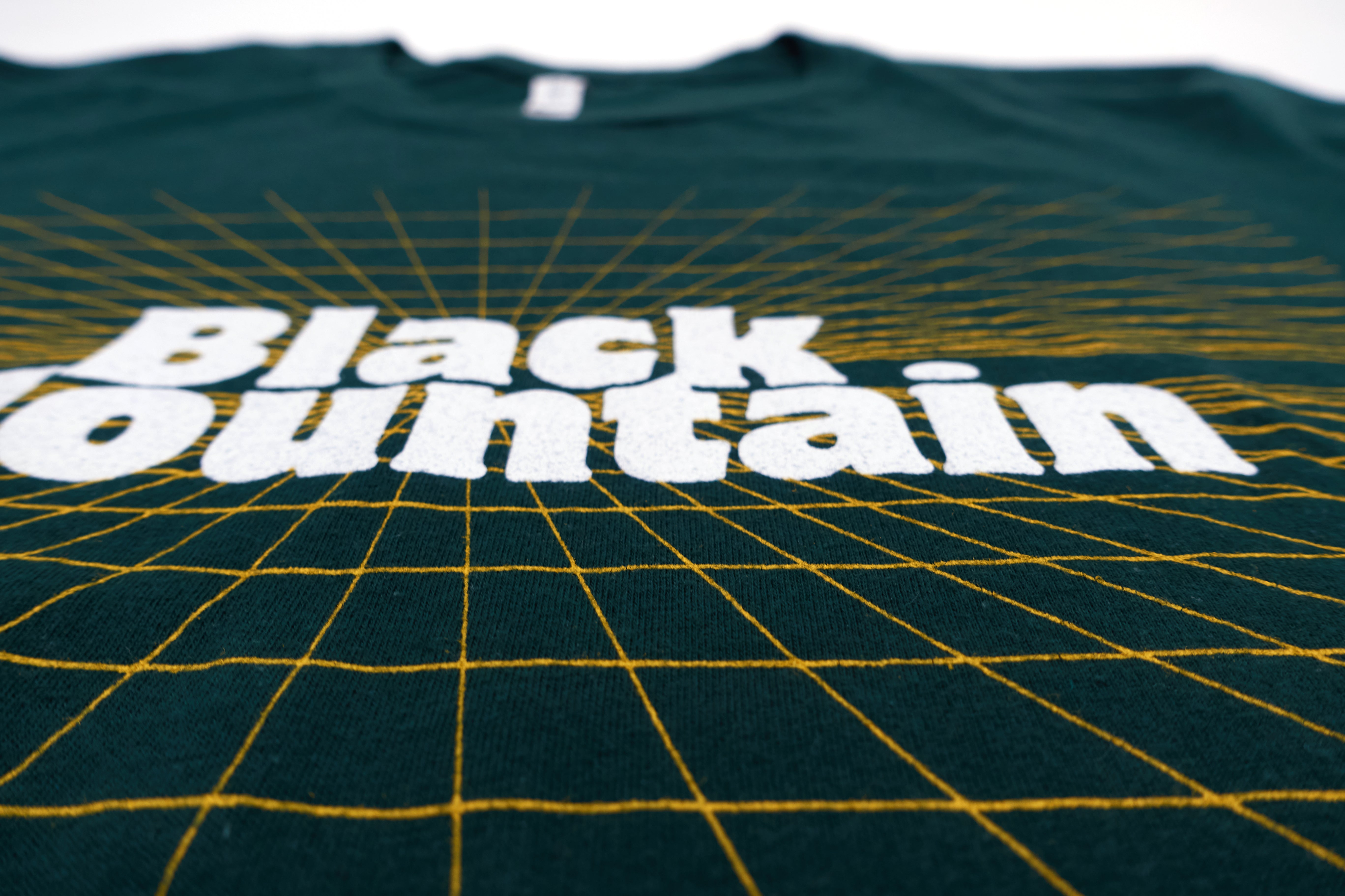 Black Mountain ‎– Grid IV 2016 Tour Shirt Size Large