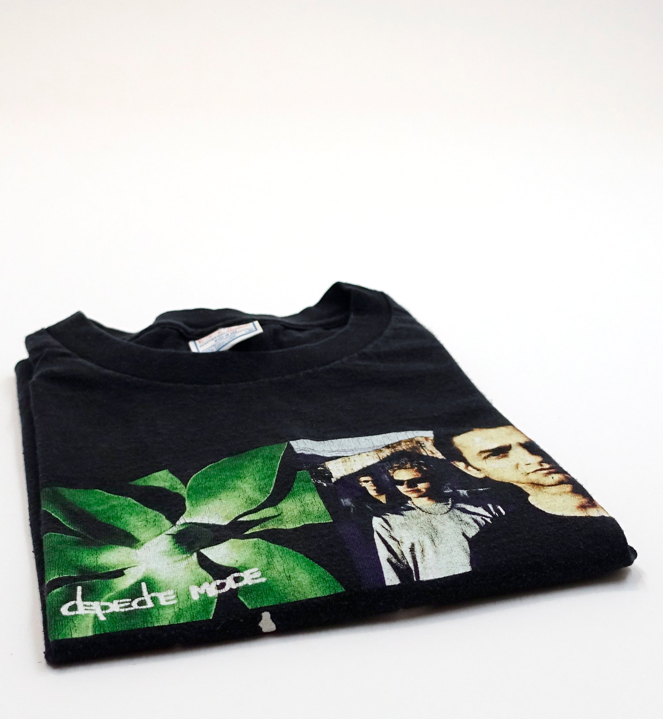 Depeche Mode – Exciter 2001 Tour Shirt Size Large