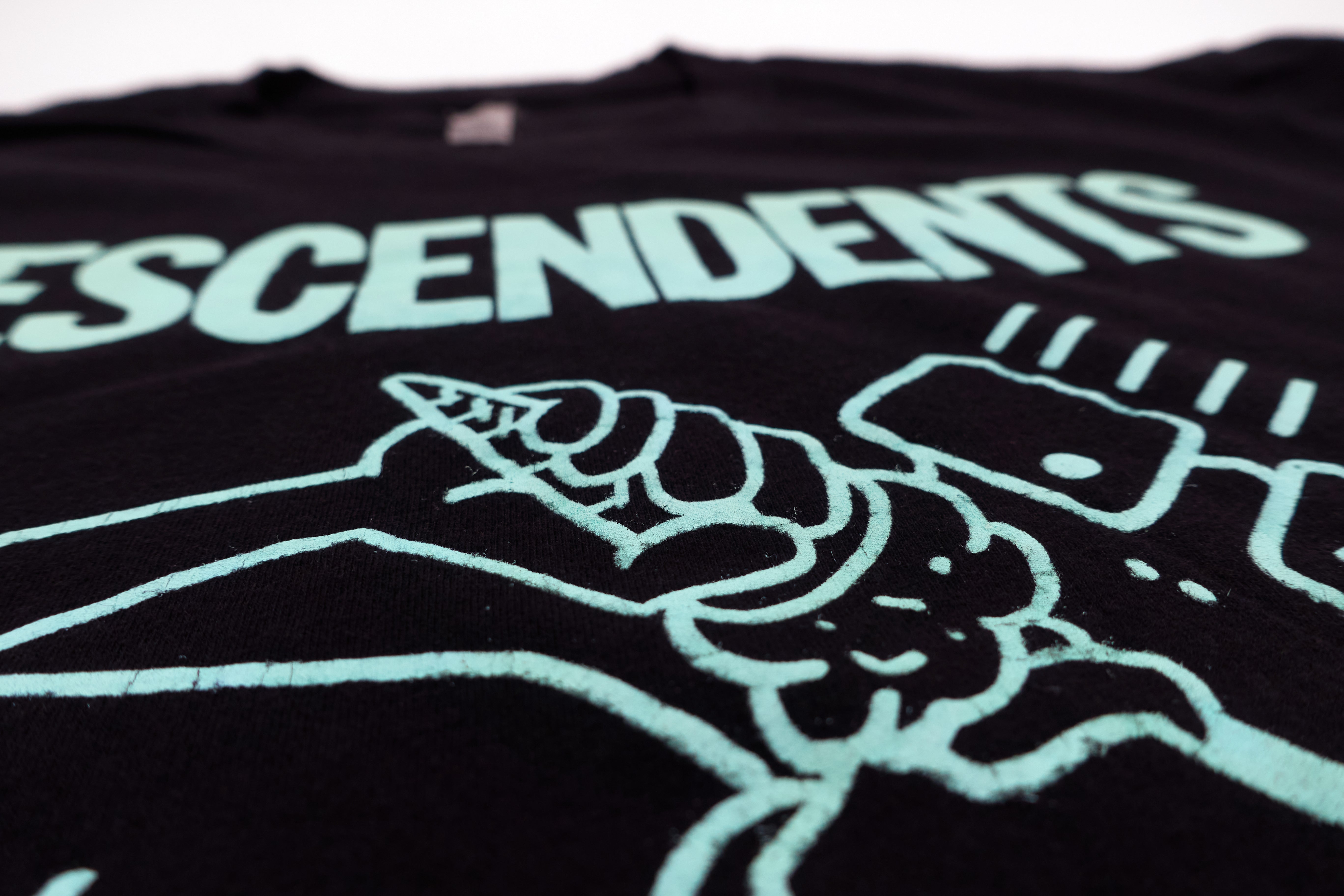 Descendents - Charm School Social Ice Cream Club Shirt Size Medium