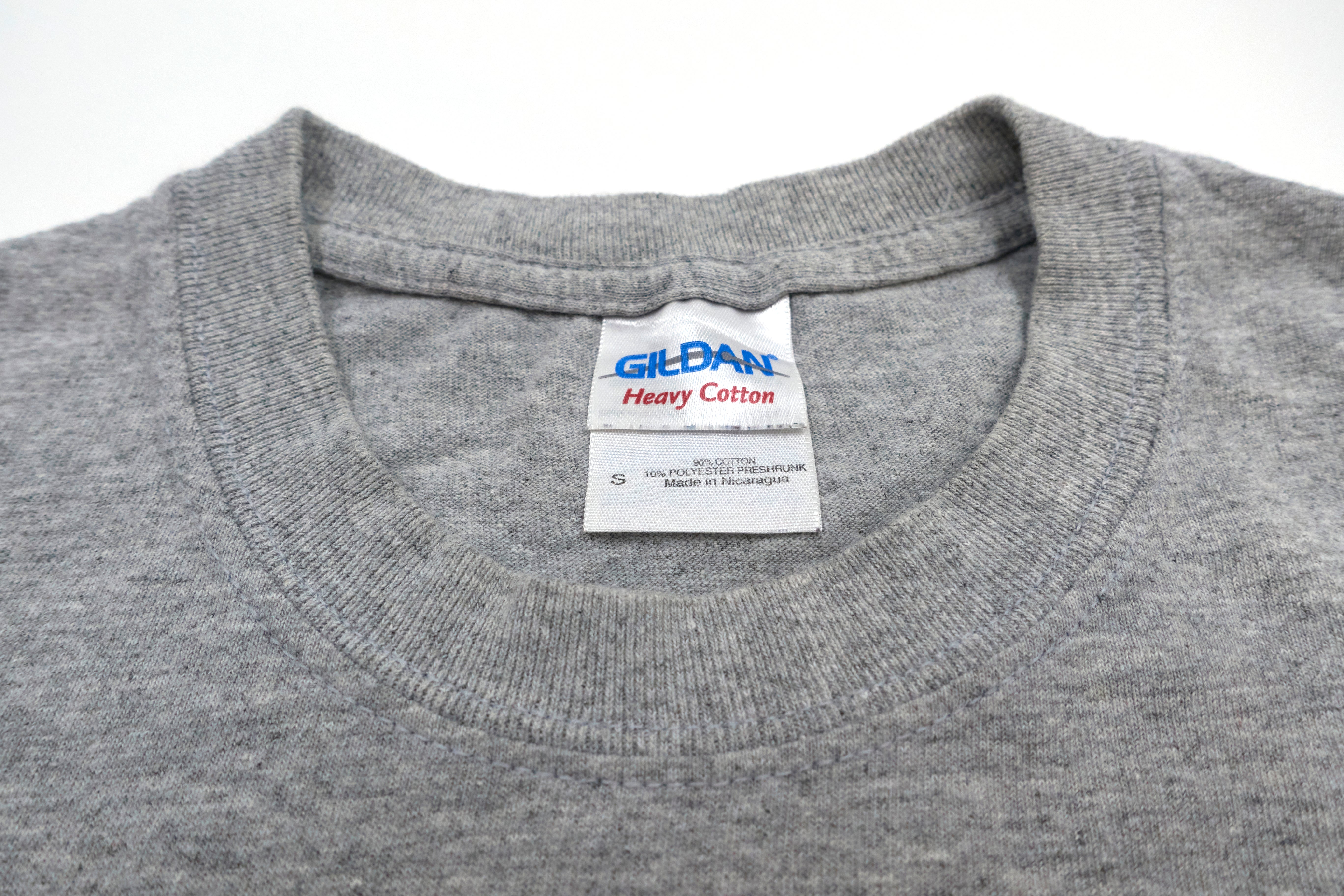 Descendents - Stadium Omnes Quia Varsity Crest Tour Shirt Size Small