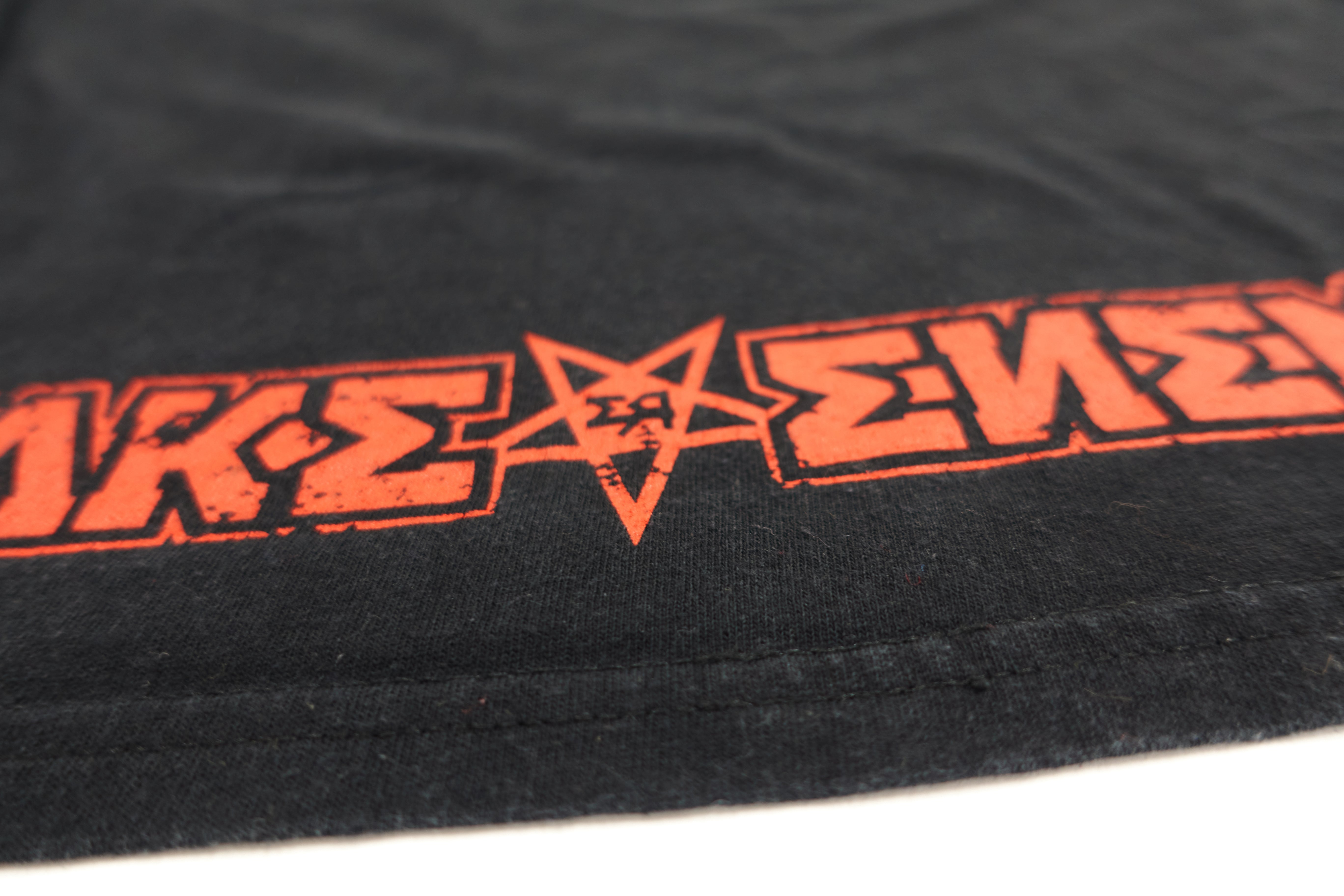 Enemy Reign – Means To A Dead End 2008 Tour Shirt Size XL