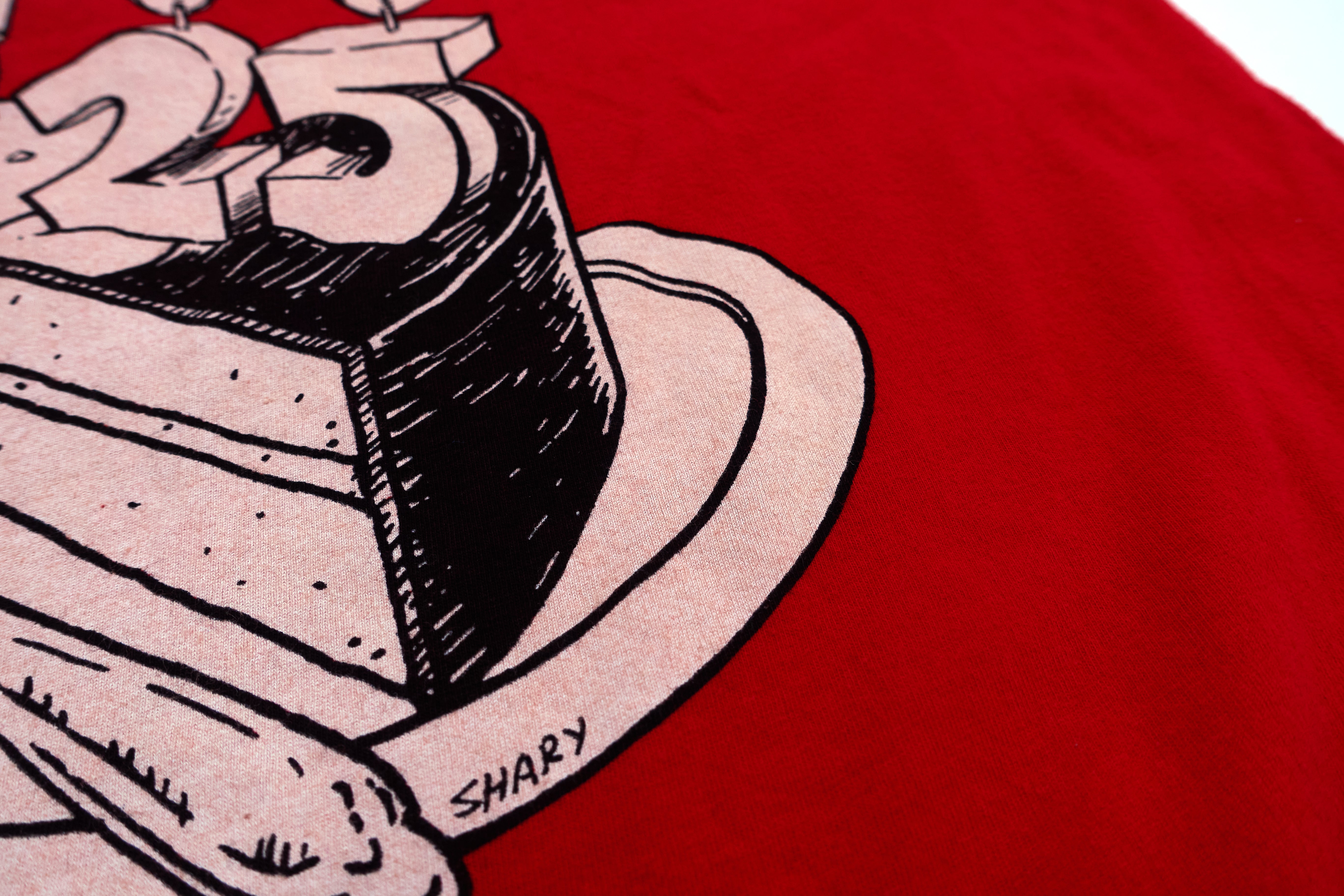 Fat Wreck Chords - Eat Cake 25th Anniversary Logo Shirt Size Large (Copy)