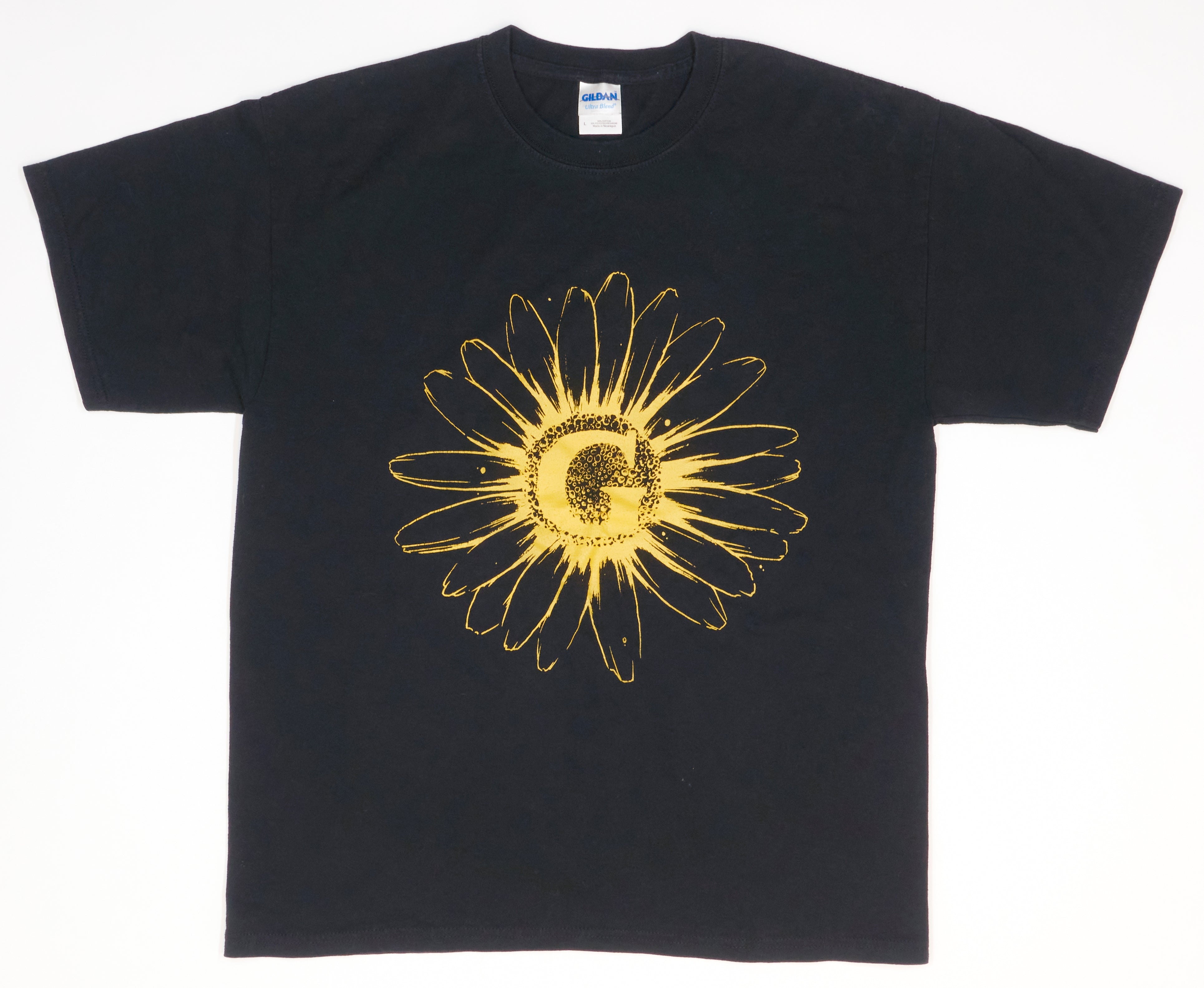 Give – Yellow Flower Tour Shirt Size Large