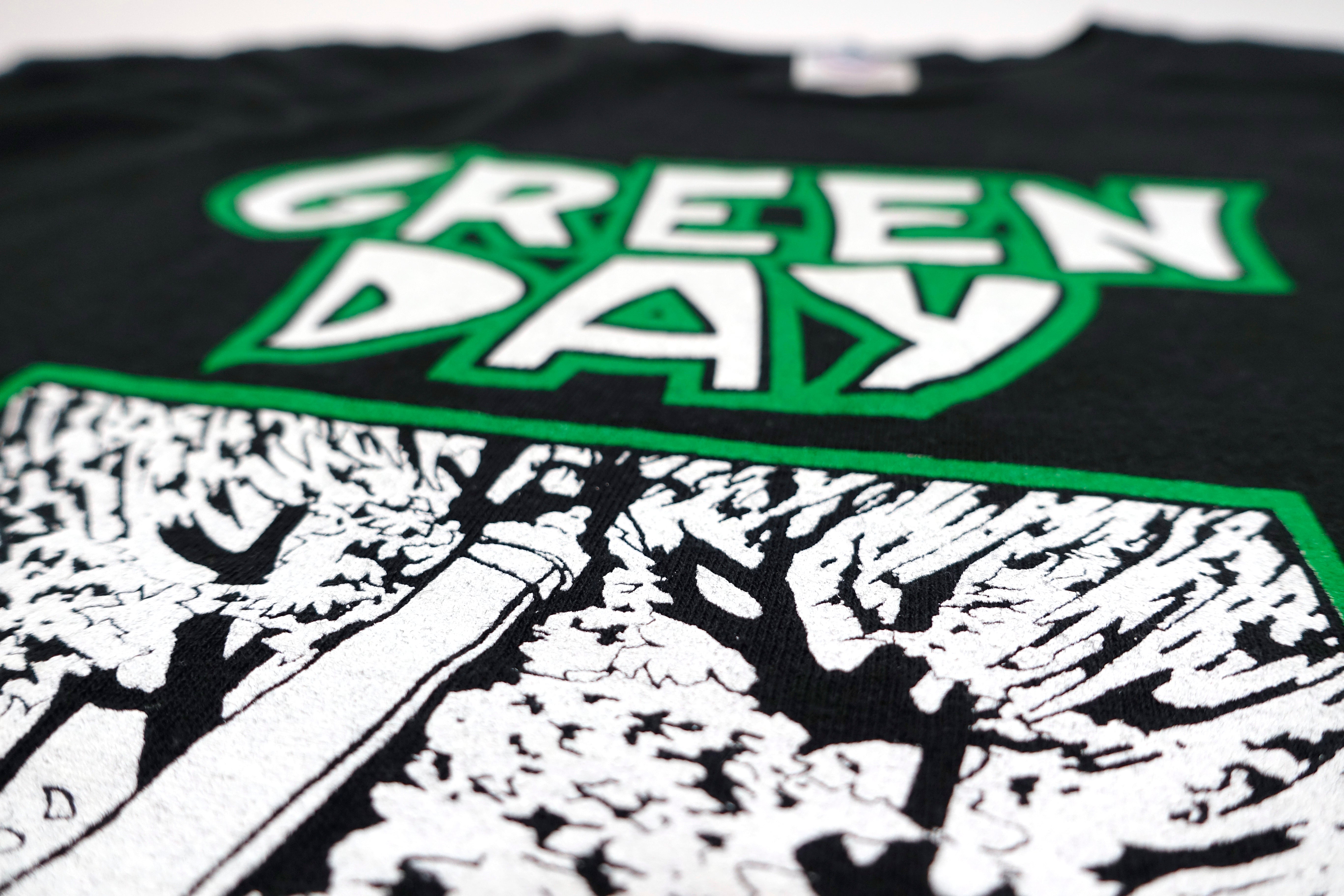 Green Day - 39/Smooth 2004 Shirt (Delta) Size Large