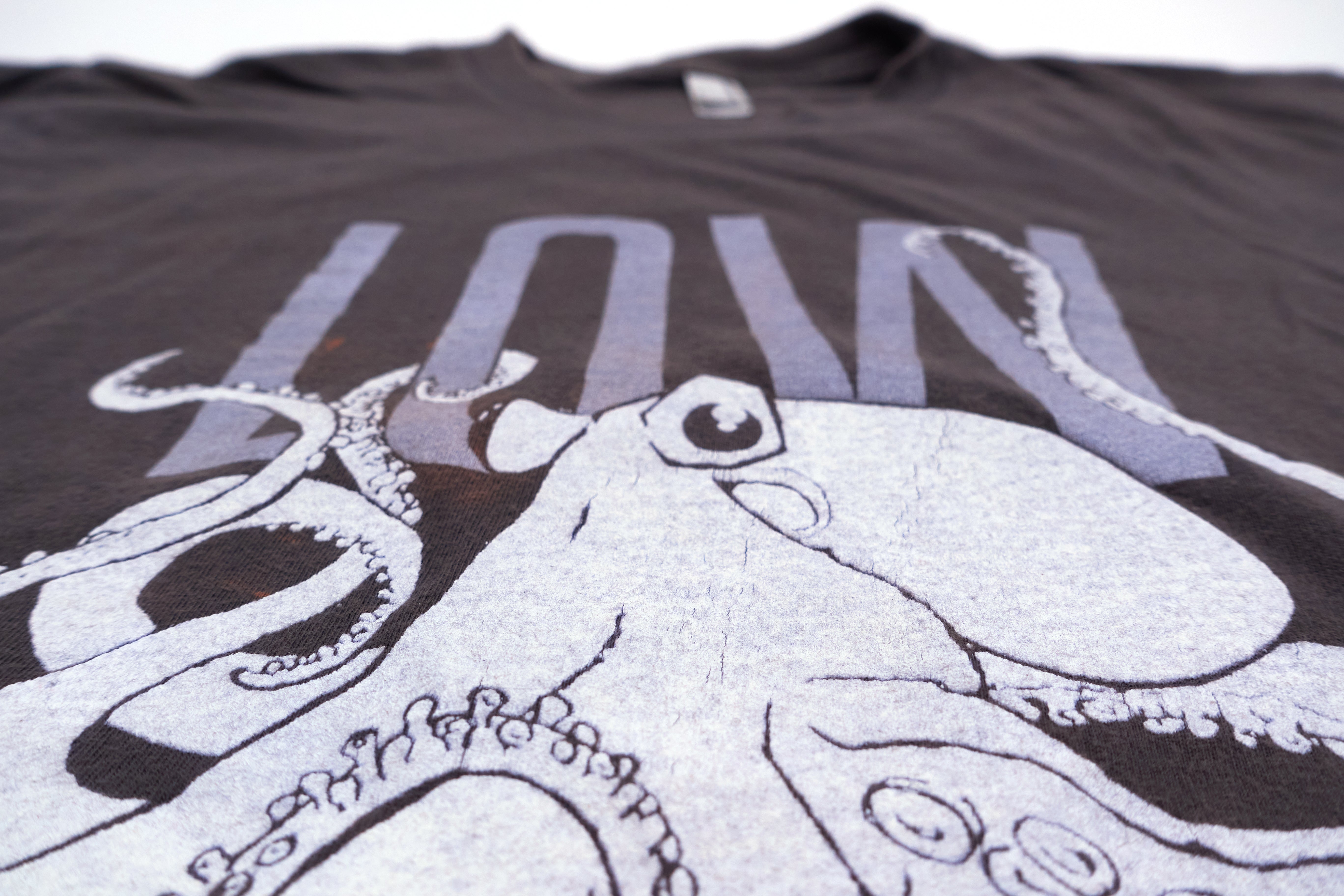 Low – The Great Destroyer Octopus 2005 Shirt Size Medium