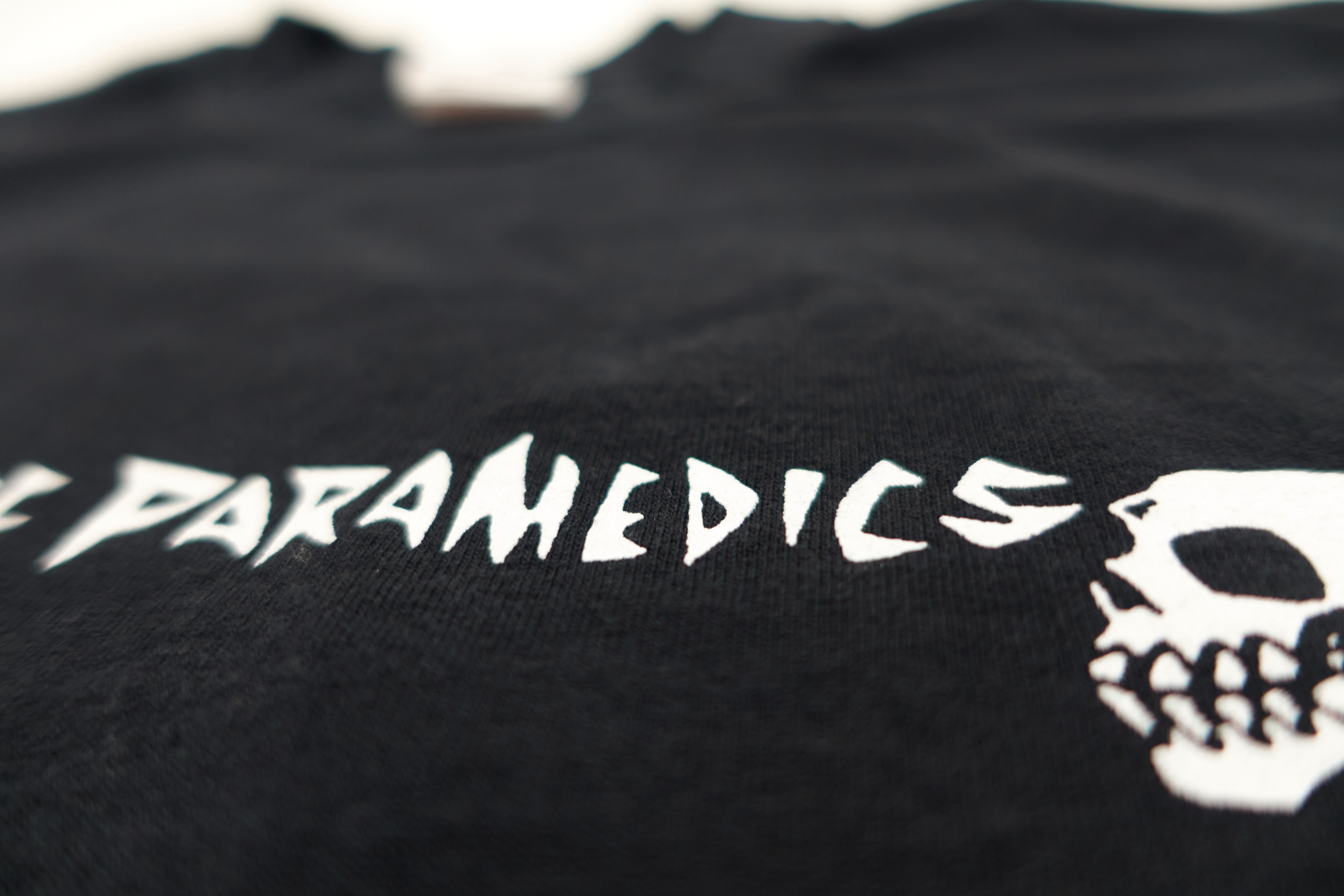 Send More Paramedics ‎– Text and Skull by Chris Shary Shirt Size Medium