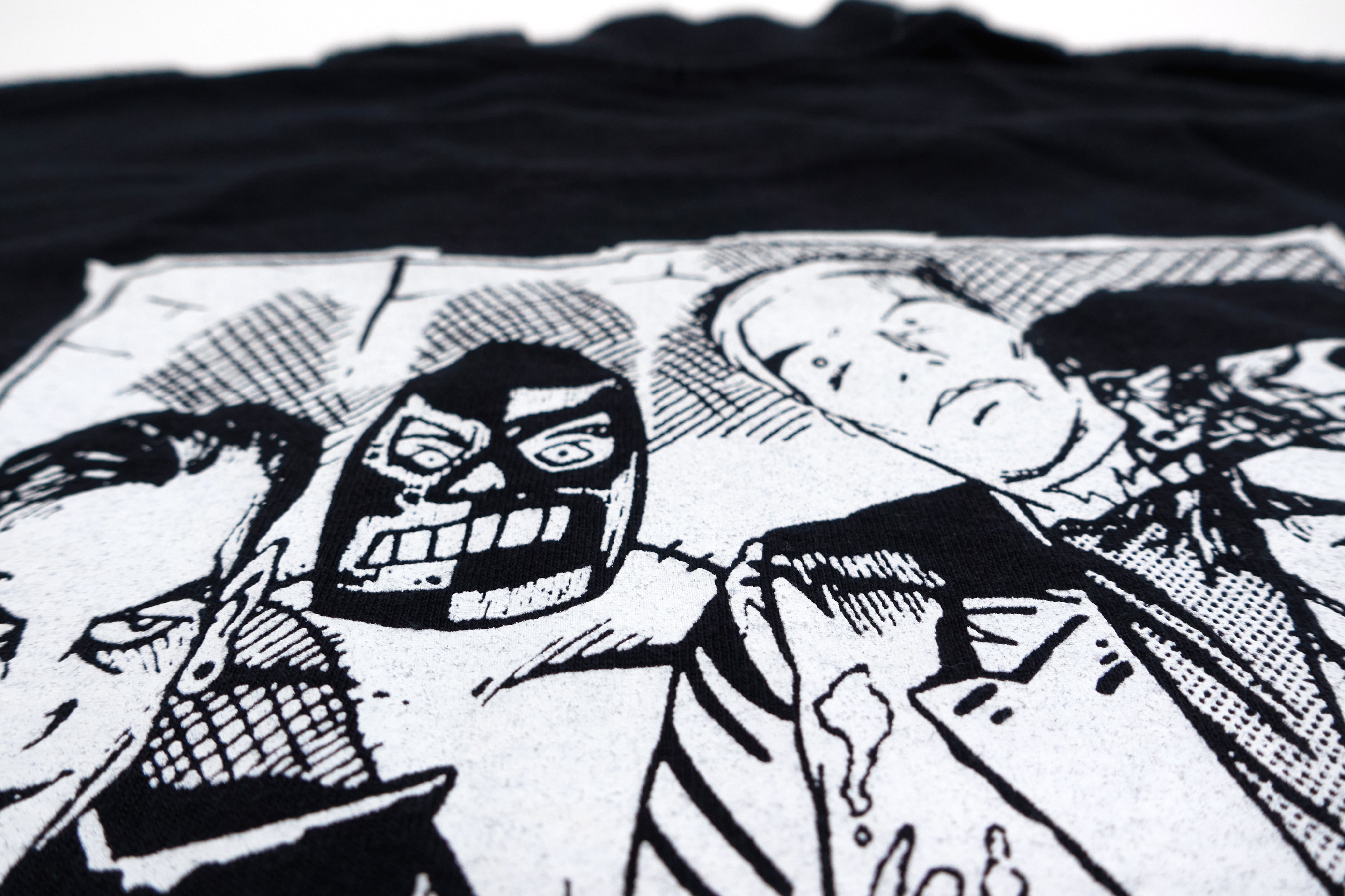 Send More Paramedics ‎– Text and Skull by Chris Shary Shirt Size Medium