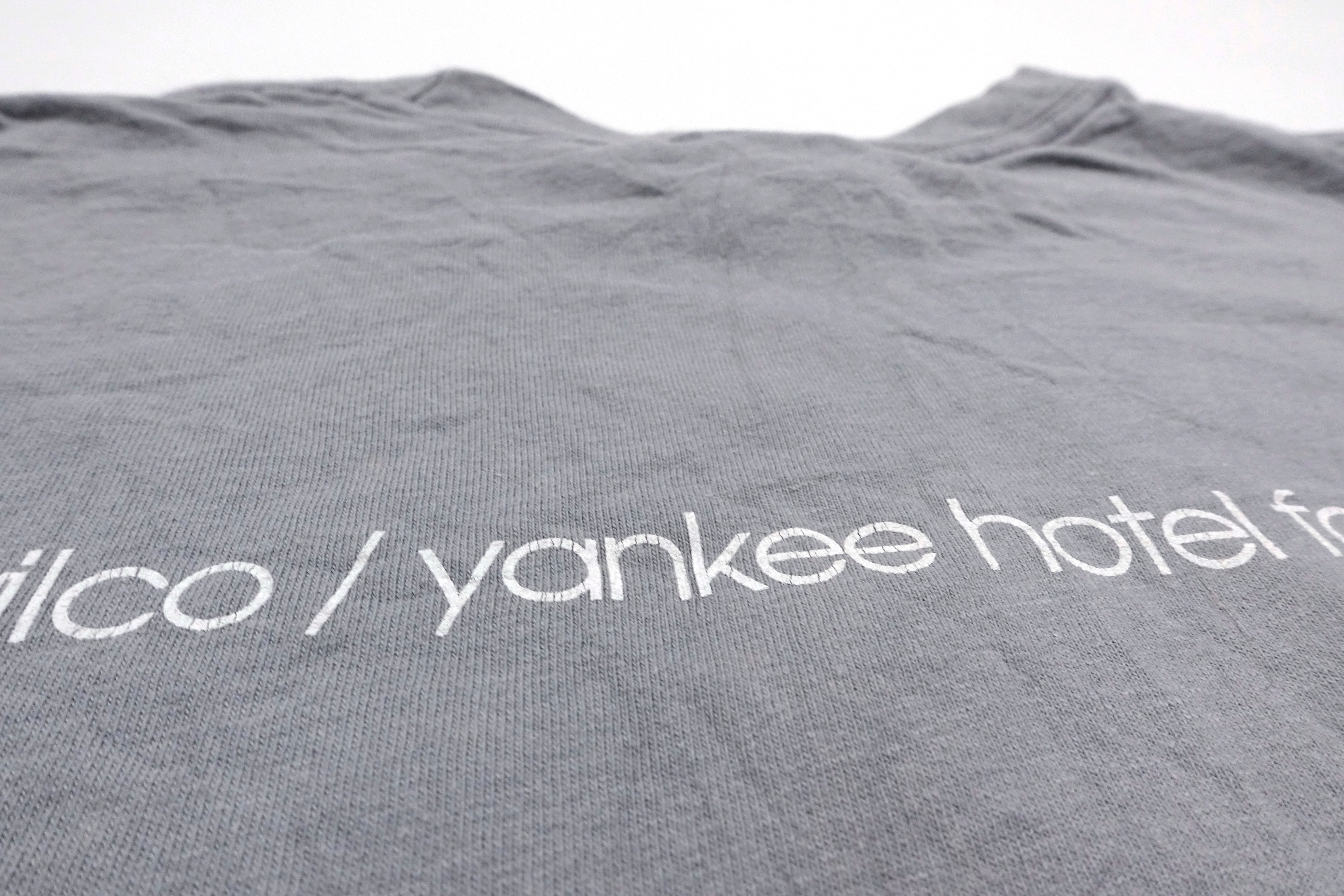 Wilco ‎– Red Dot Yankee Hotel Foxtrot 2002 Tour Shirt Size XL