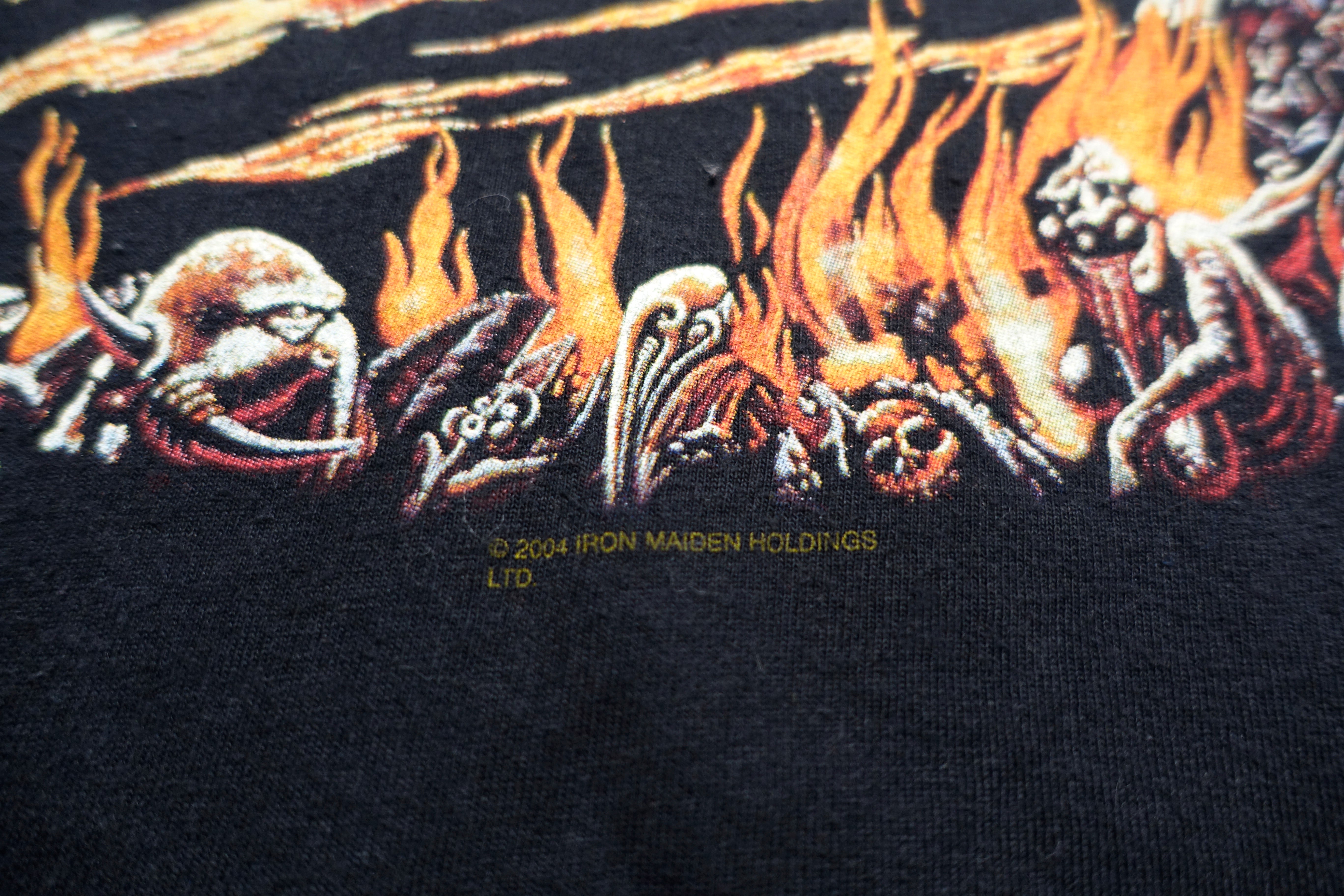 Iron Maiden – Run To The Hills ©2004 Shirt Size Large