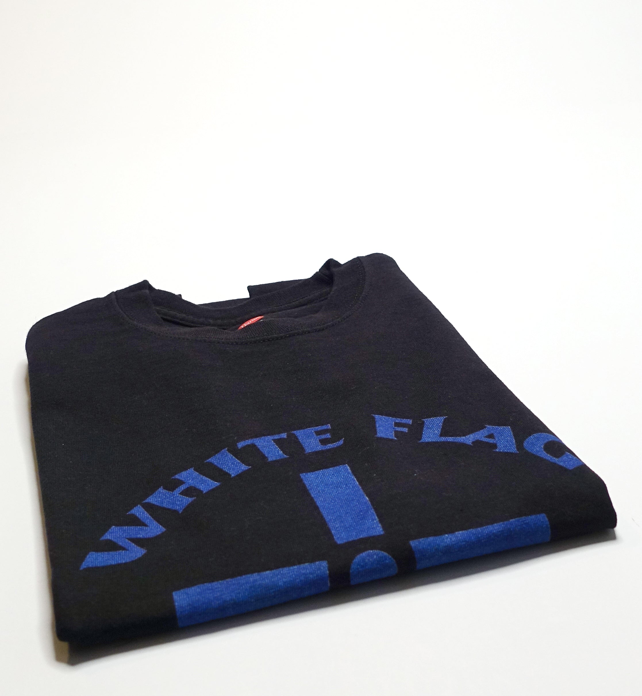 White Flag – Sunnymead, CA Shirt Size Small