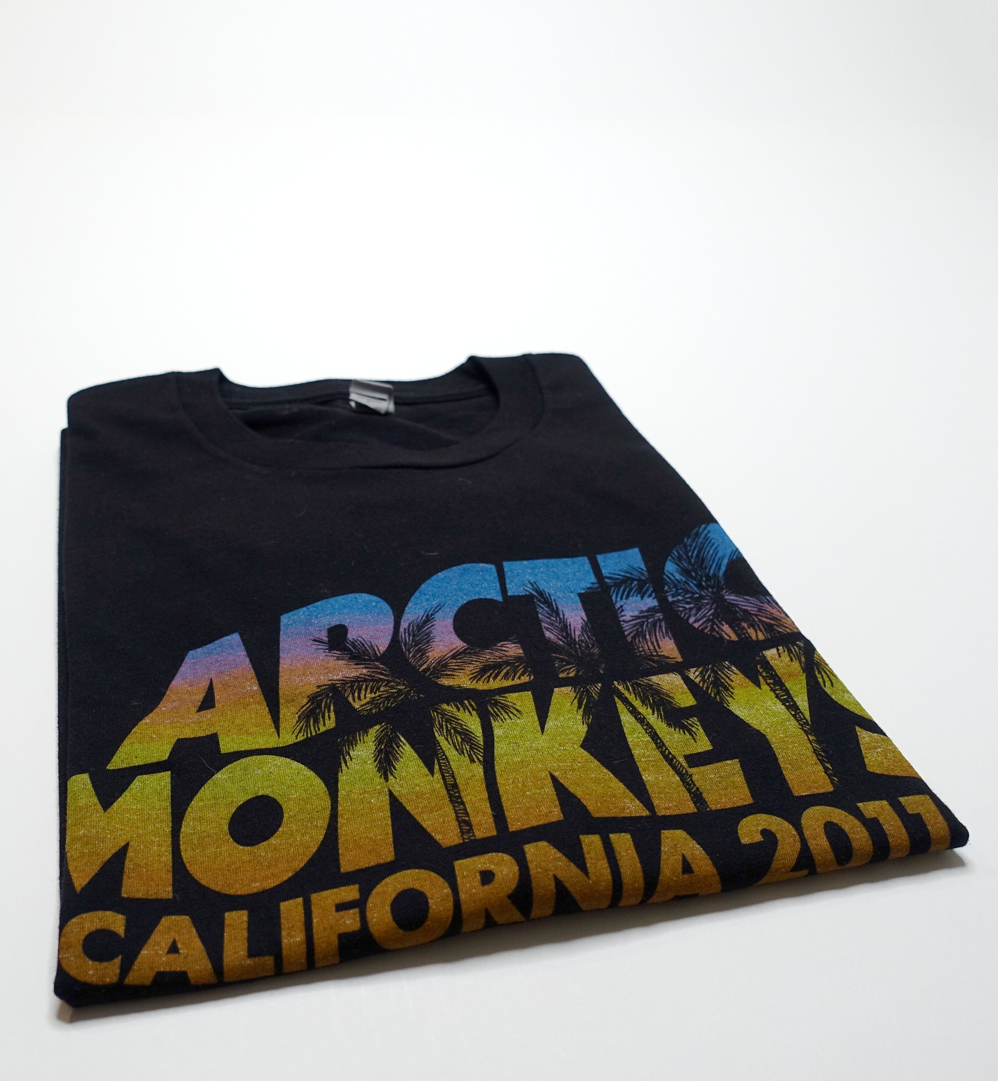 Arctic Monkeys - California 2011 / Suck It And See Tour Shirt Size Large