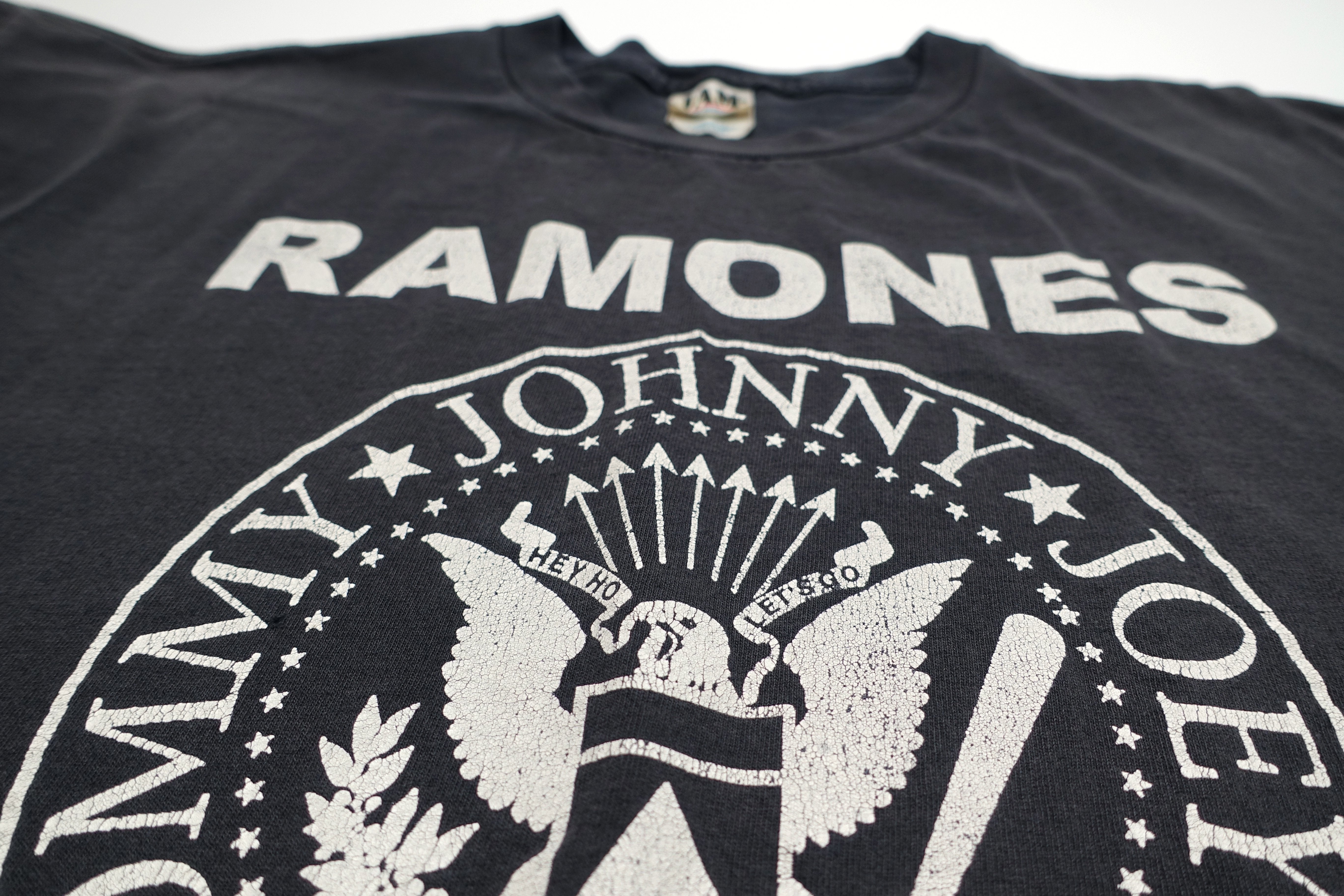 the Ramones - Presidential Seal 2000 Shirt Size XL