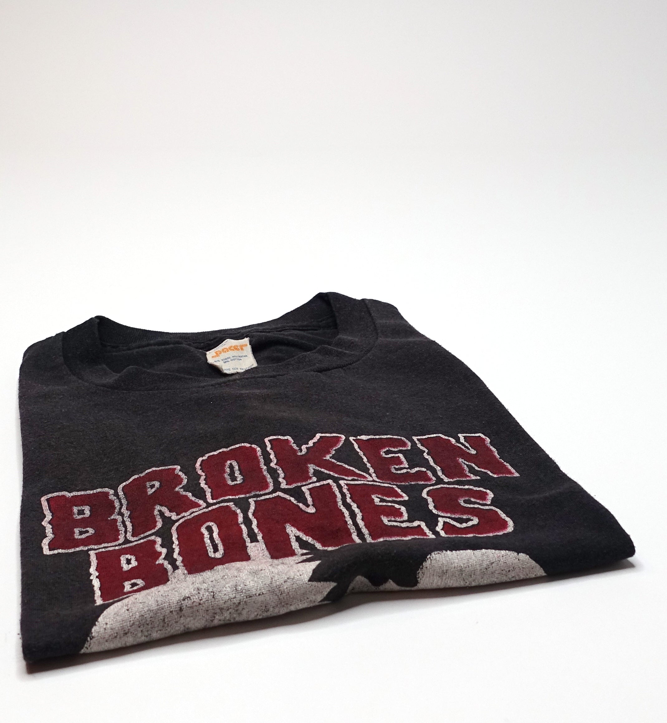 Broken Bones ‎– Never Say Die 1985 Tour (Cropped/Sleevess) Shirt Size Large