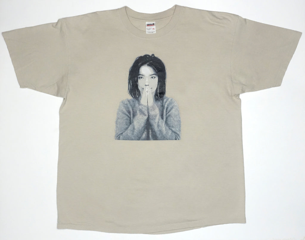 Björk - Debut 1993 Tour Shirt Size XL – the Minor Thread