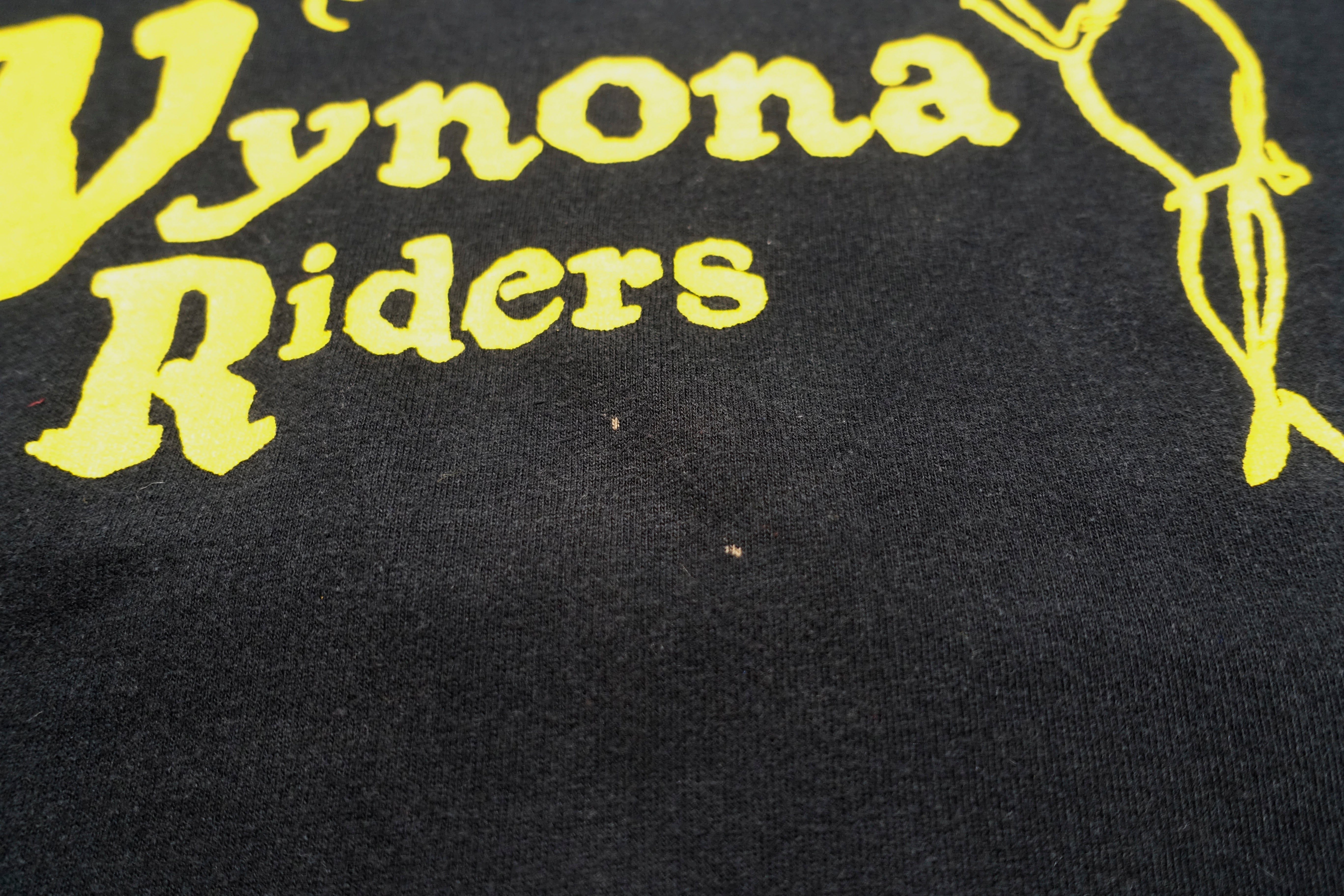 the Wynona Ryders –  J.D. Salinger 1995 Tour Shirt Size XL